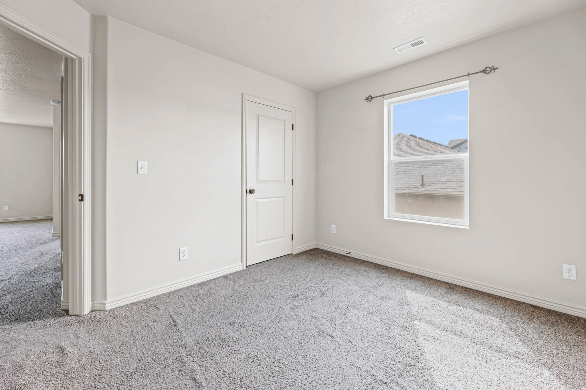 SUMMIT RIDGE - Residential