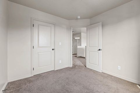 Tiny photo for 437 TOPAZ DR, Santaquin, UT 84655 (MLS # 2153264)