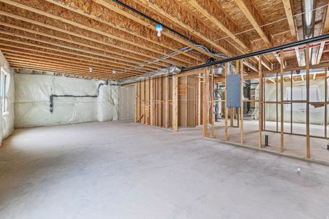 Tiny photo for 437 TOPAZ DR, Santaquin, UT 84655 (MLS # 2153264)