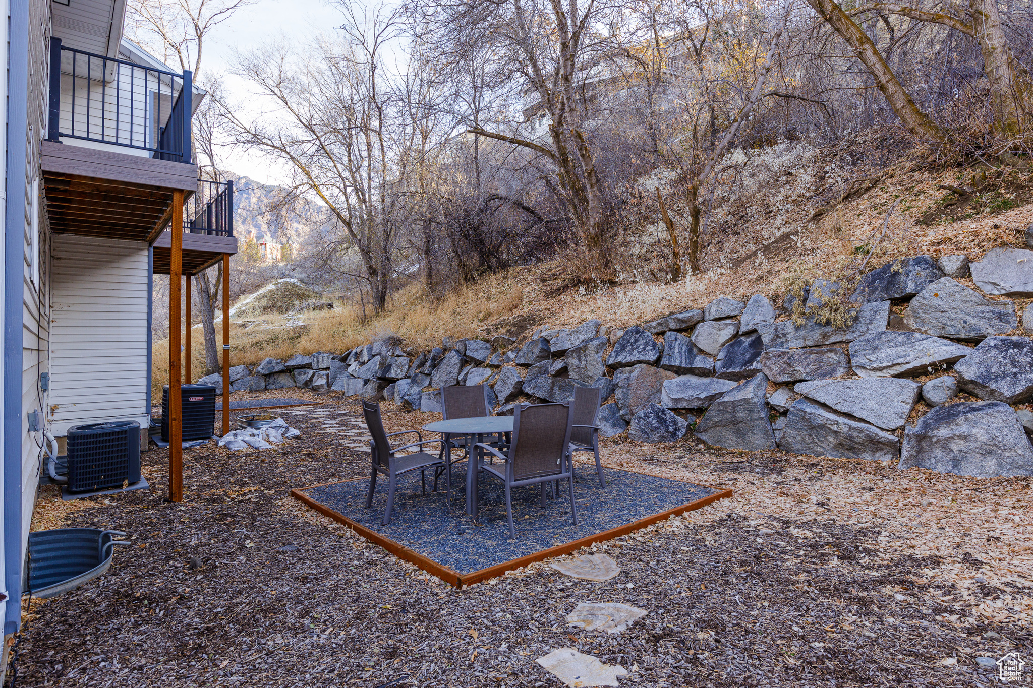 PROSPECTOR HILL - Residential Income