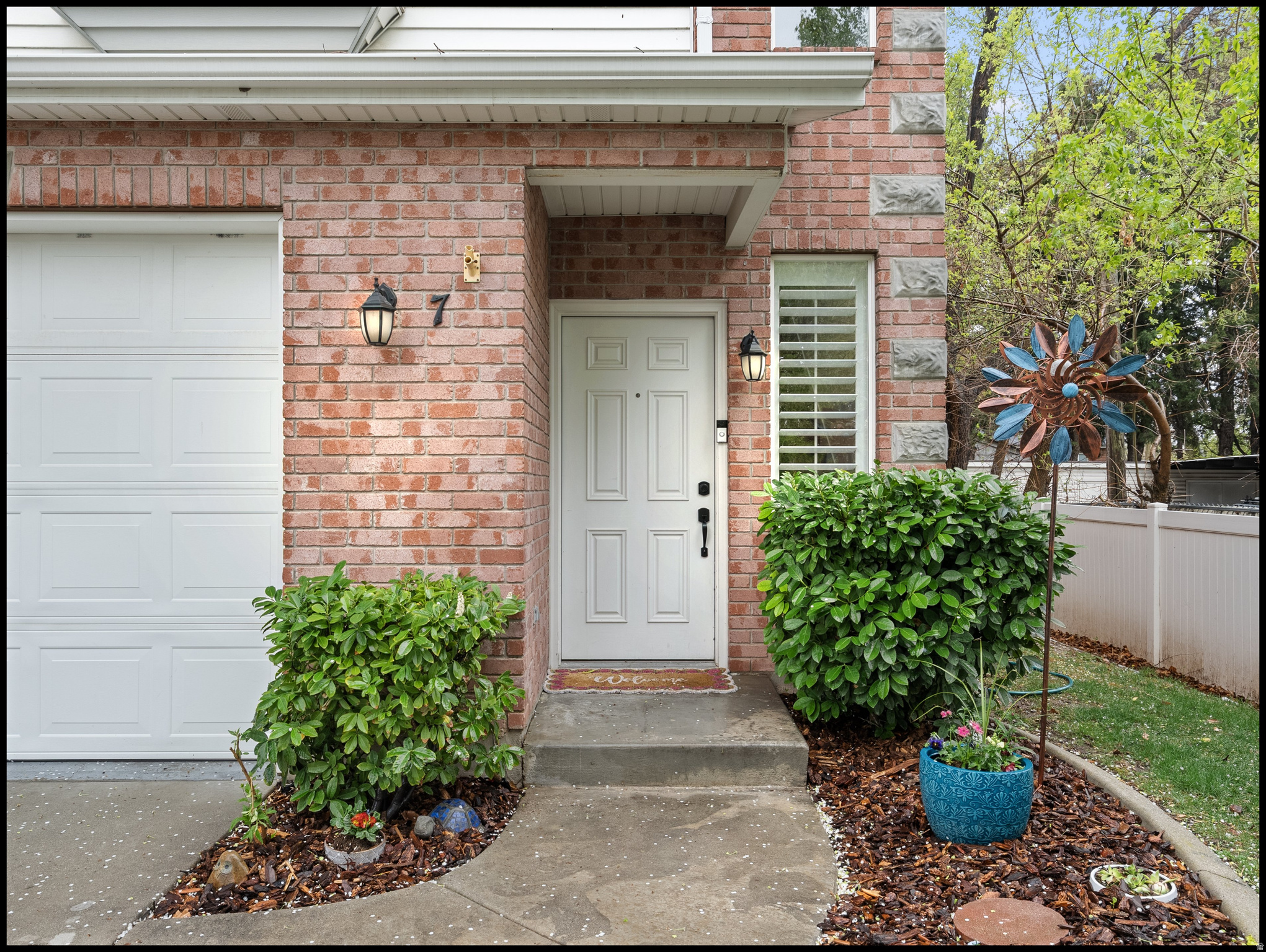 PEREGRINE POINTE CONDOMINIUMS - Residential