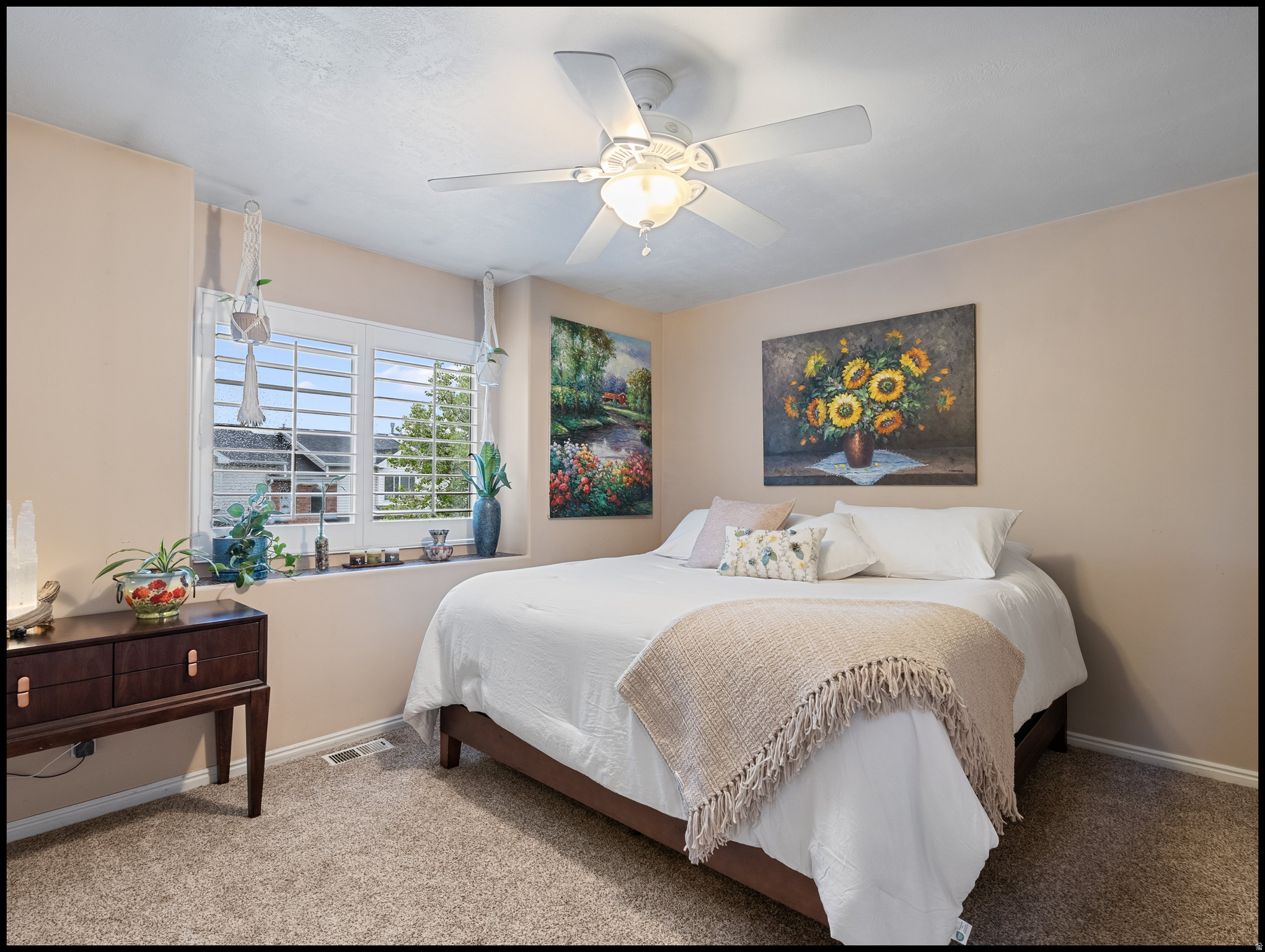 PEREGRINE POINTE CONDOMINIUMS - Residential