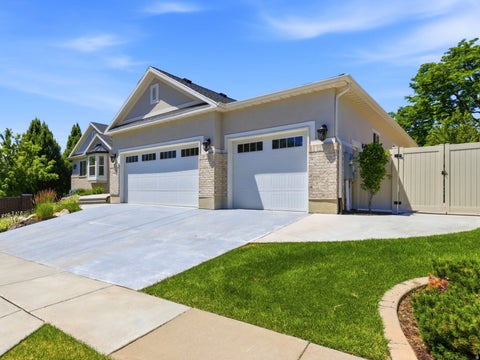 Tiny photo for 5575 S 1350 E, South Ogden, UT 84403 (MLS # 2165639)