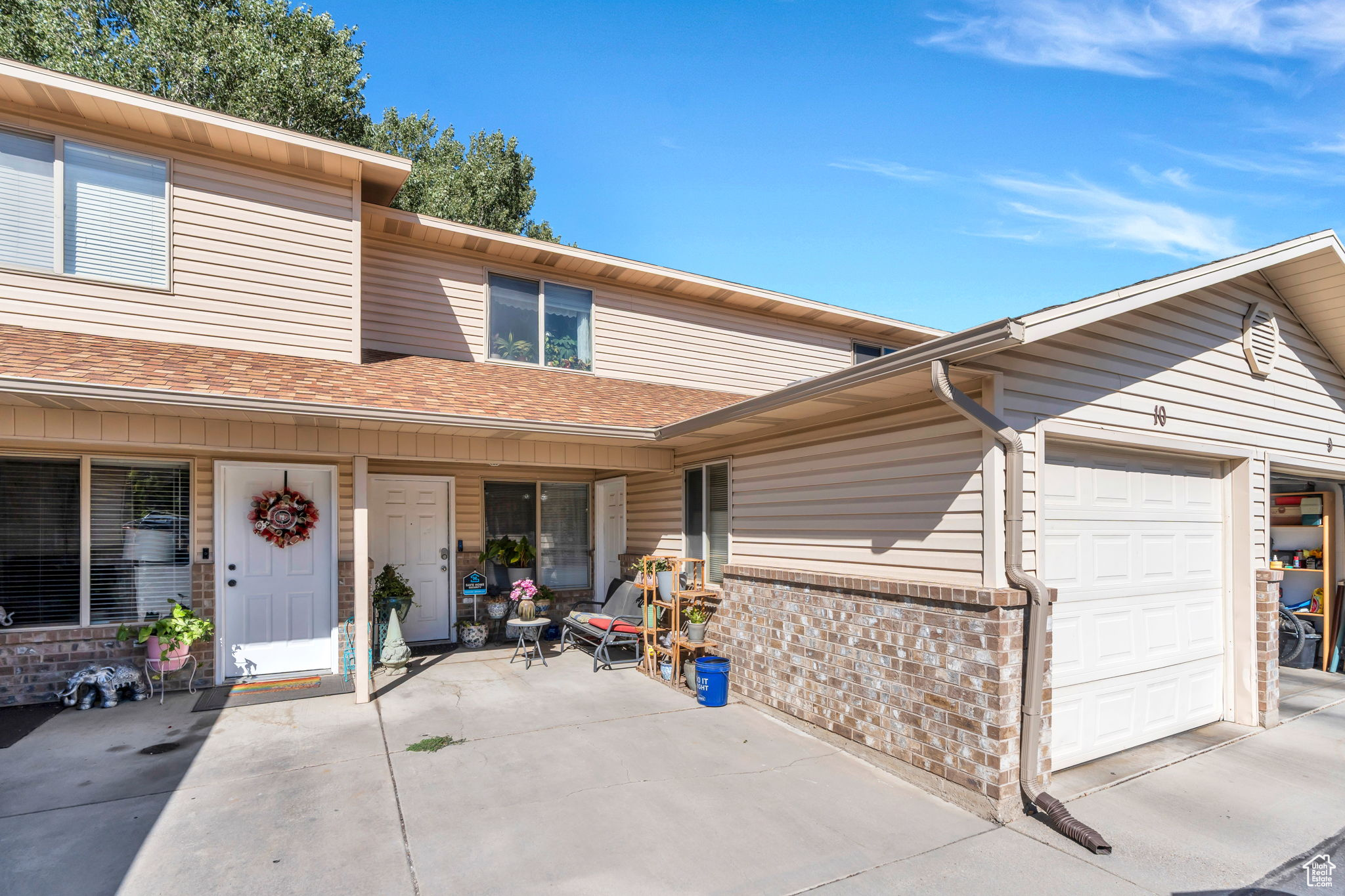 CANYON PLACE - Residential