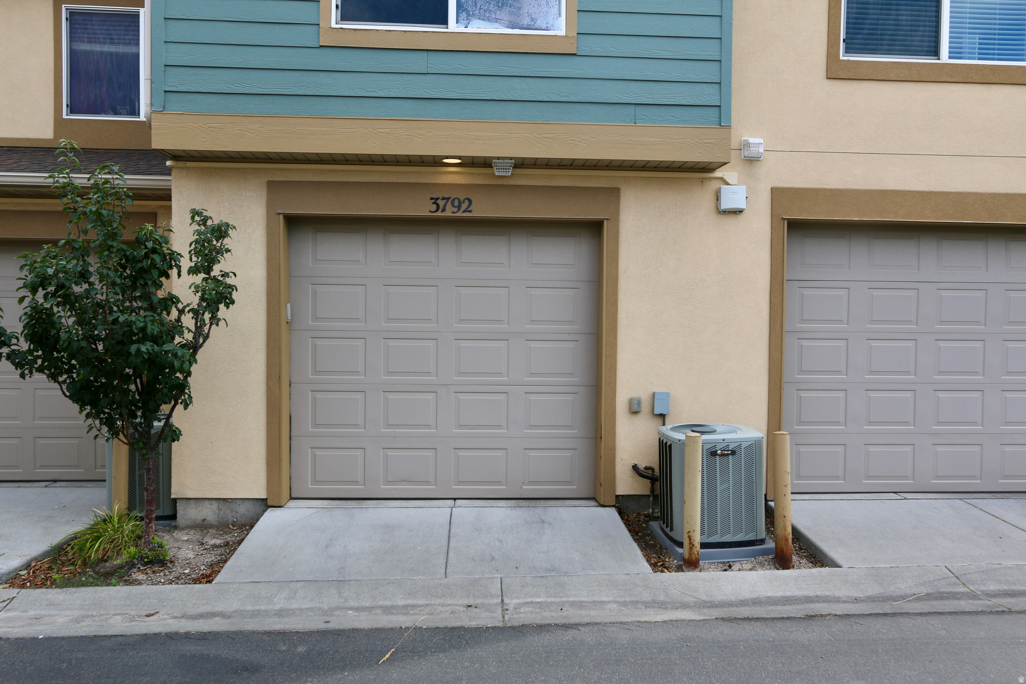 SUMMERLANE AT THE DISTRICT - Residential