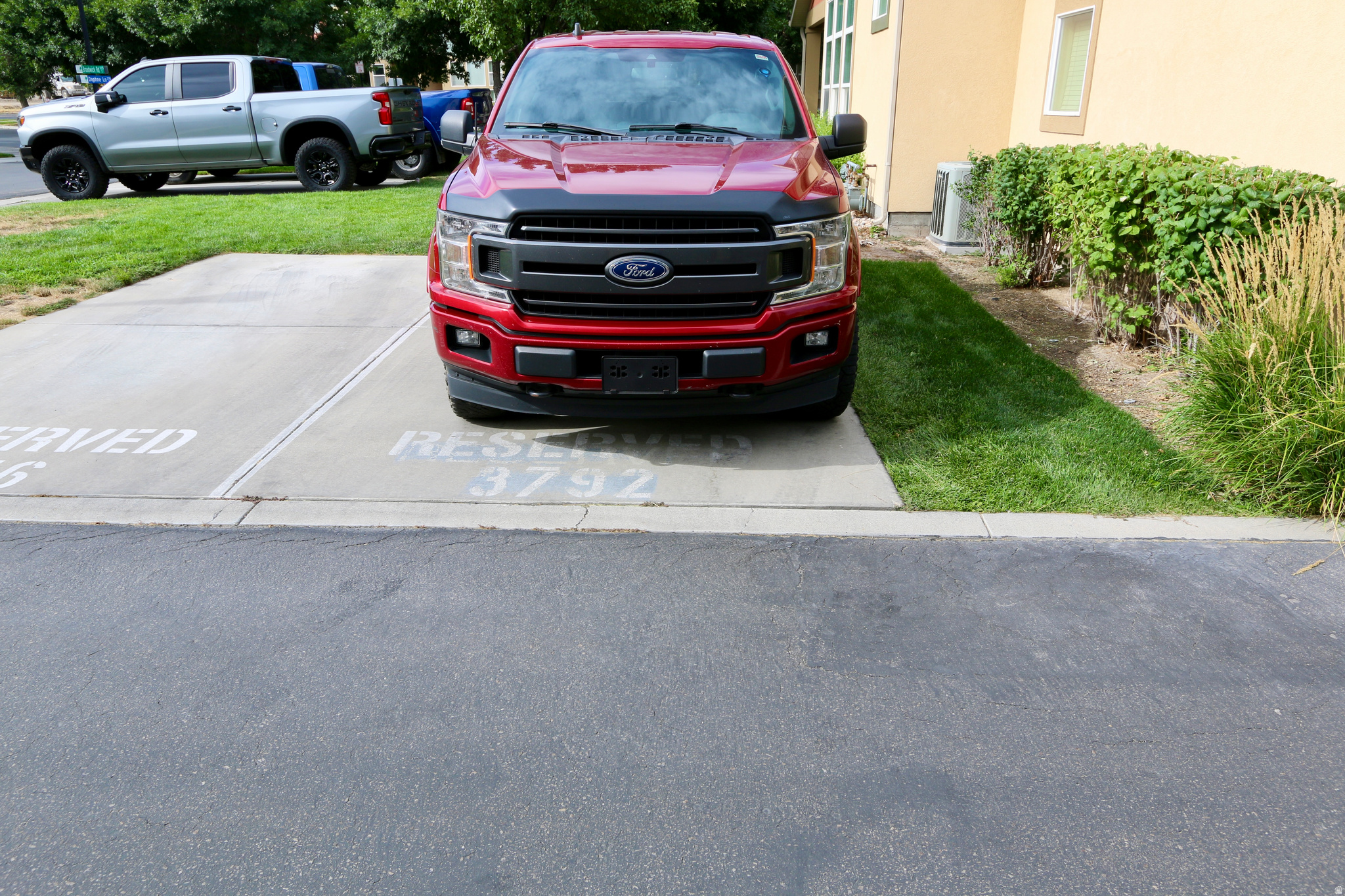 SUMMERLANE AT THE DISTRICT - Residential