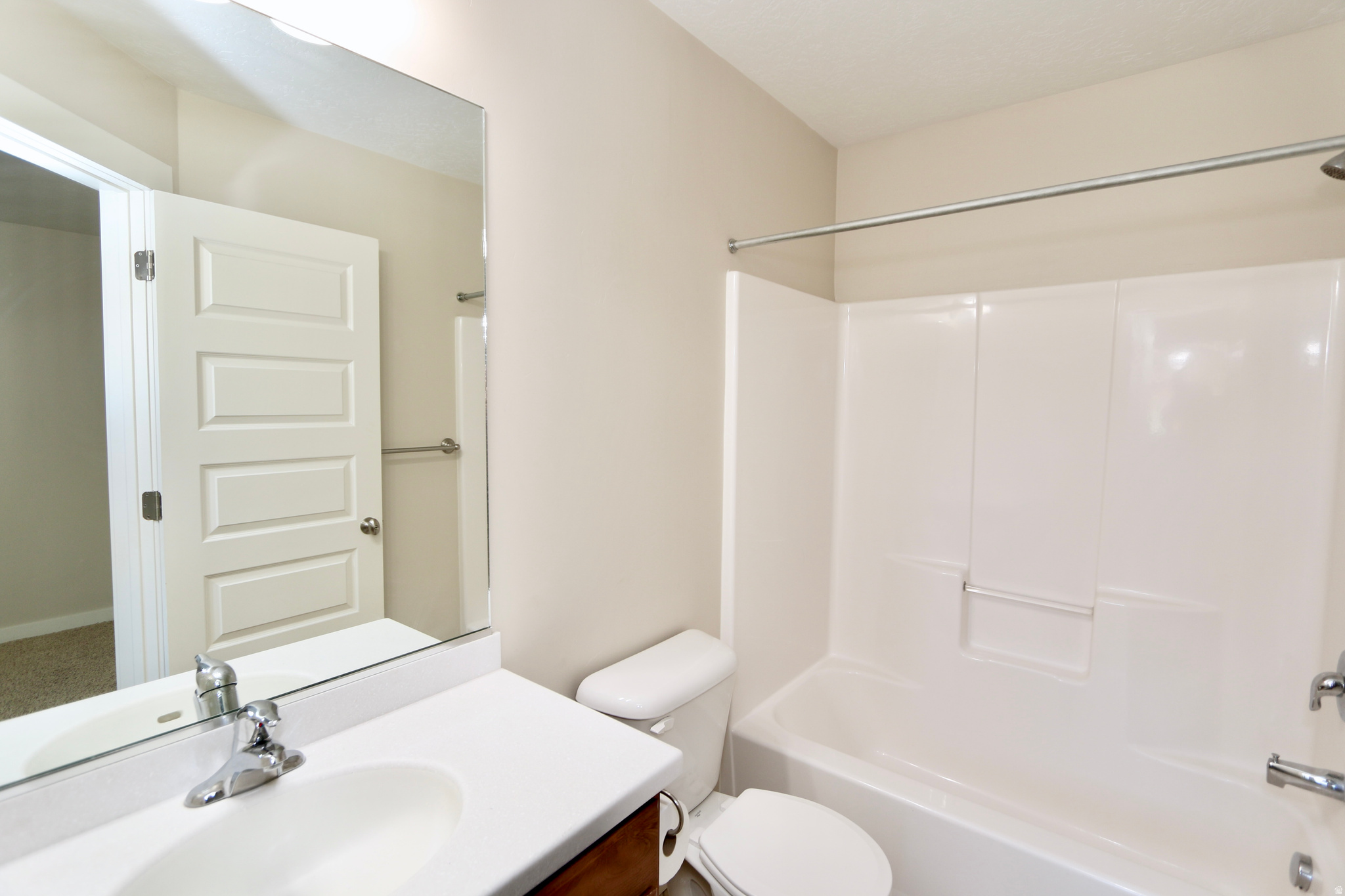 SUMMERLANE AT THE DISTRICT - Residential