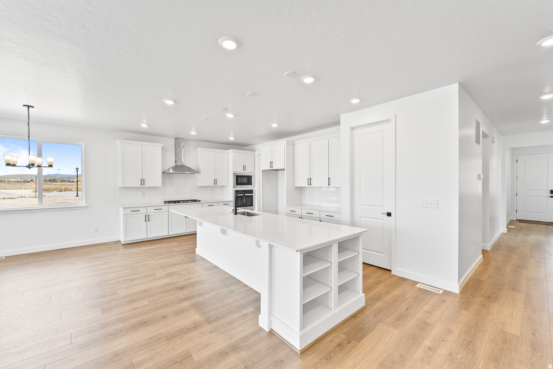 PONY EXPRESS ESTATES - Residential