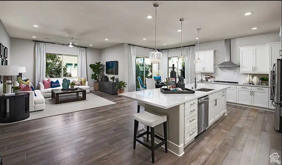 PONY EXPRESS ESTATES - Residential