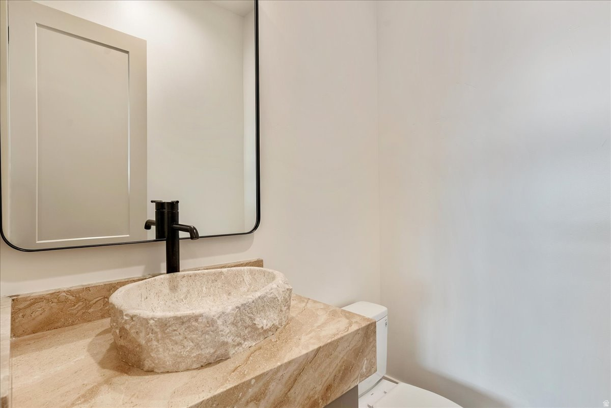 CENTER POINTE TOWNHOMES - Residential