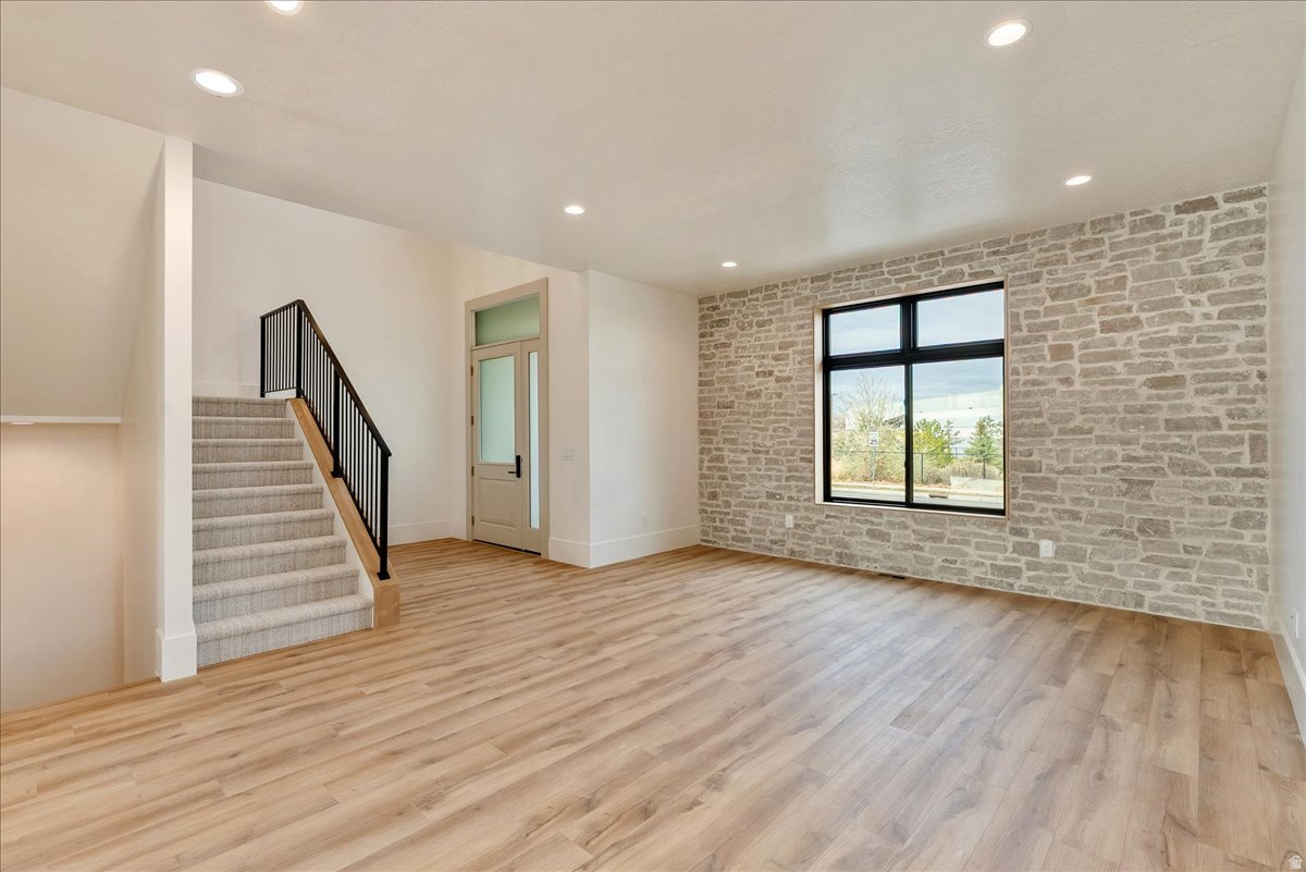 CENTER POINTE TOWNHOMES - Residential