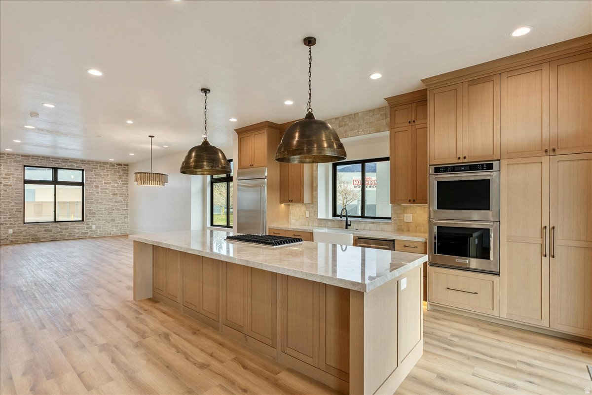 CENTER POINTE TOWNHOMES - Residential