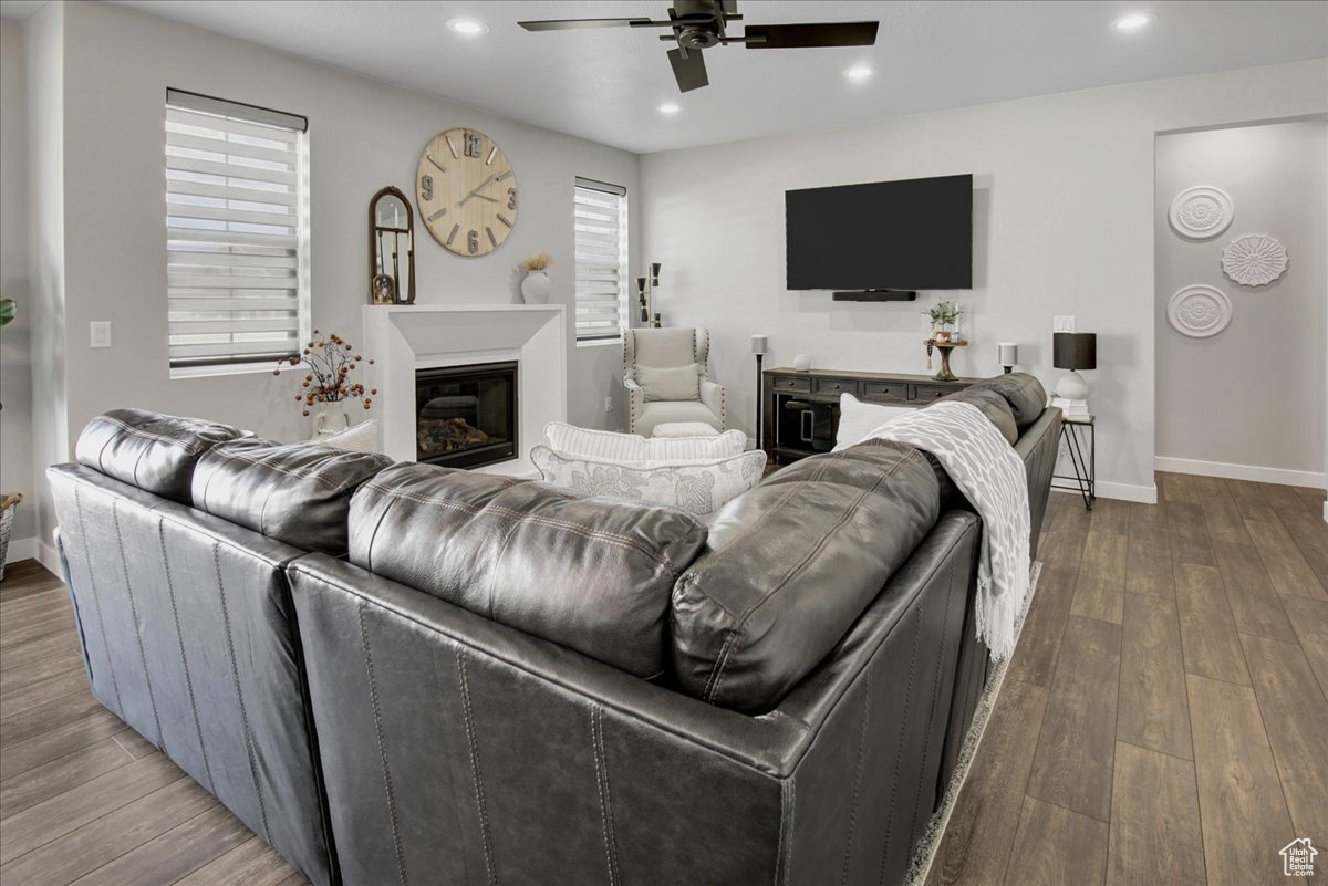 West Haven, Utah 84401, United States, 3 Bedrooms Bedrooms, ,2 BathroomsBathrooms,Residential,Active,205958