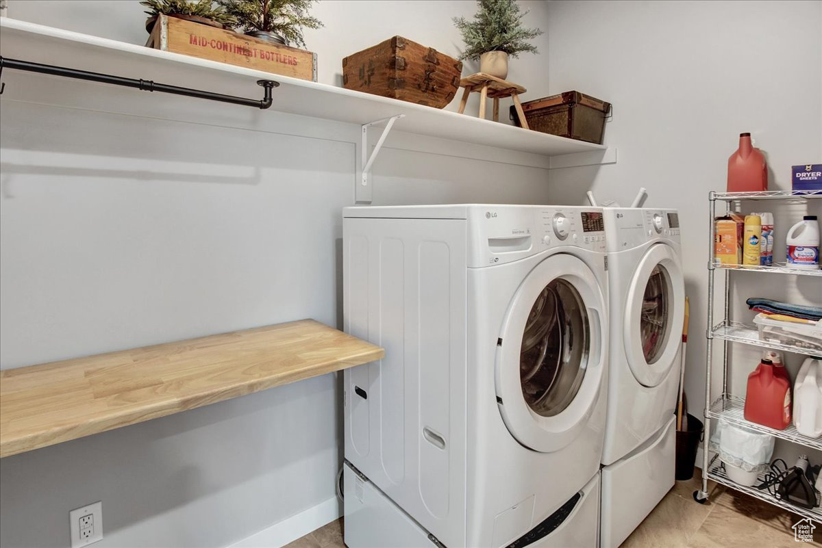 West Haven, Utah 84401, United States, 3 Bedrooms Bedrooms, ,2 BathroomsBathrooms,Residential,Active,205958