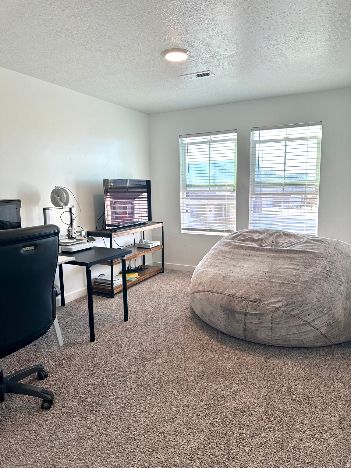 FOOTHILL VILLAGE - Residential