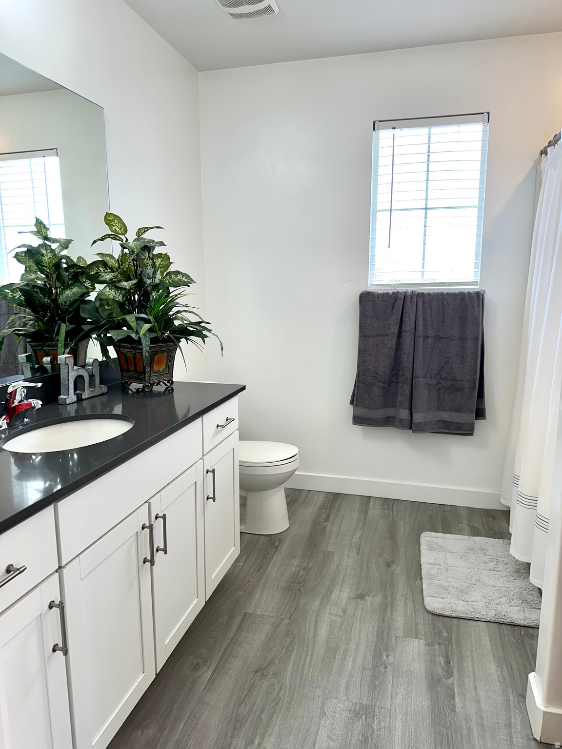 FOOTHILL VILLAGE - Residential