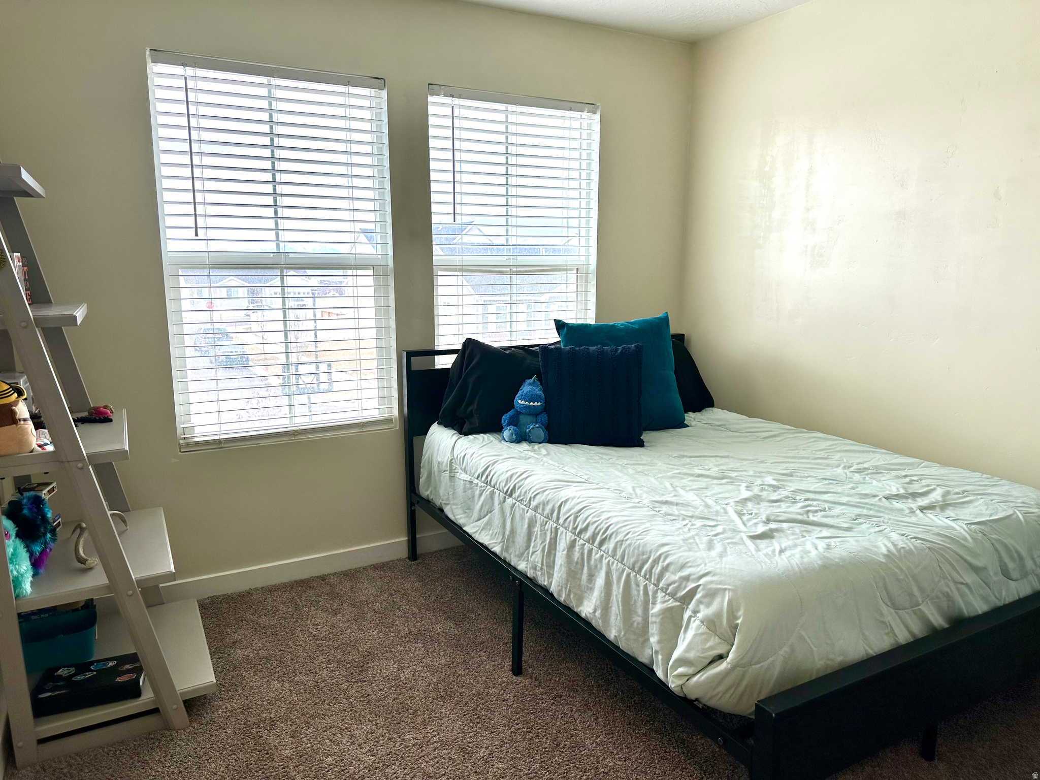 FOOTHILL VILLAGE - Residential