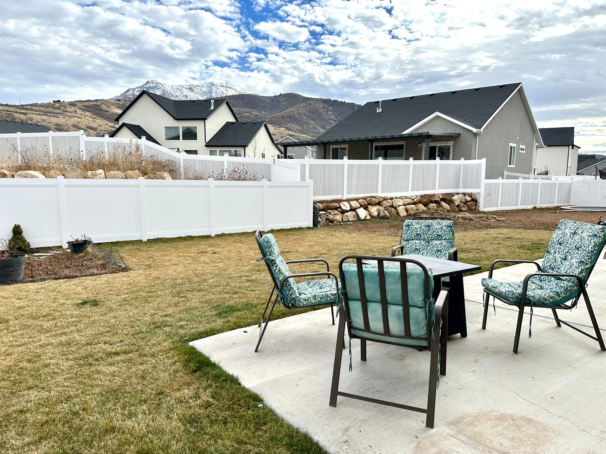 FOOTHILL VILLAGE - Residential