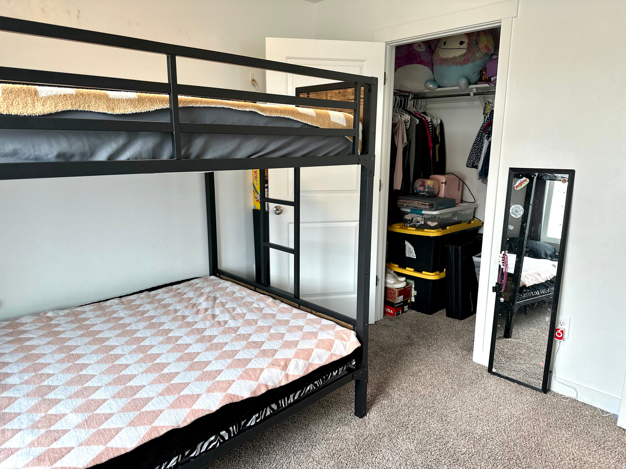 FOOTHILL VILLAGE - Residential