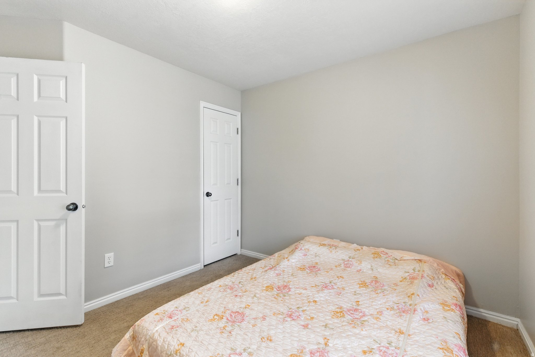 OVERLAKE ESTATES - Residential