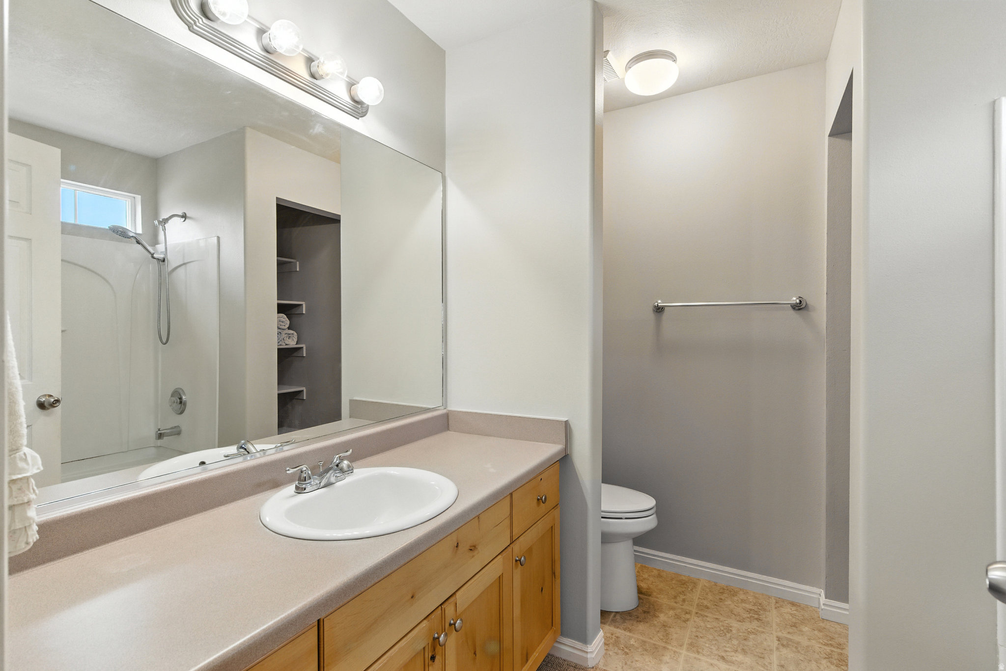 OVERLAKE ESTATES - Residential