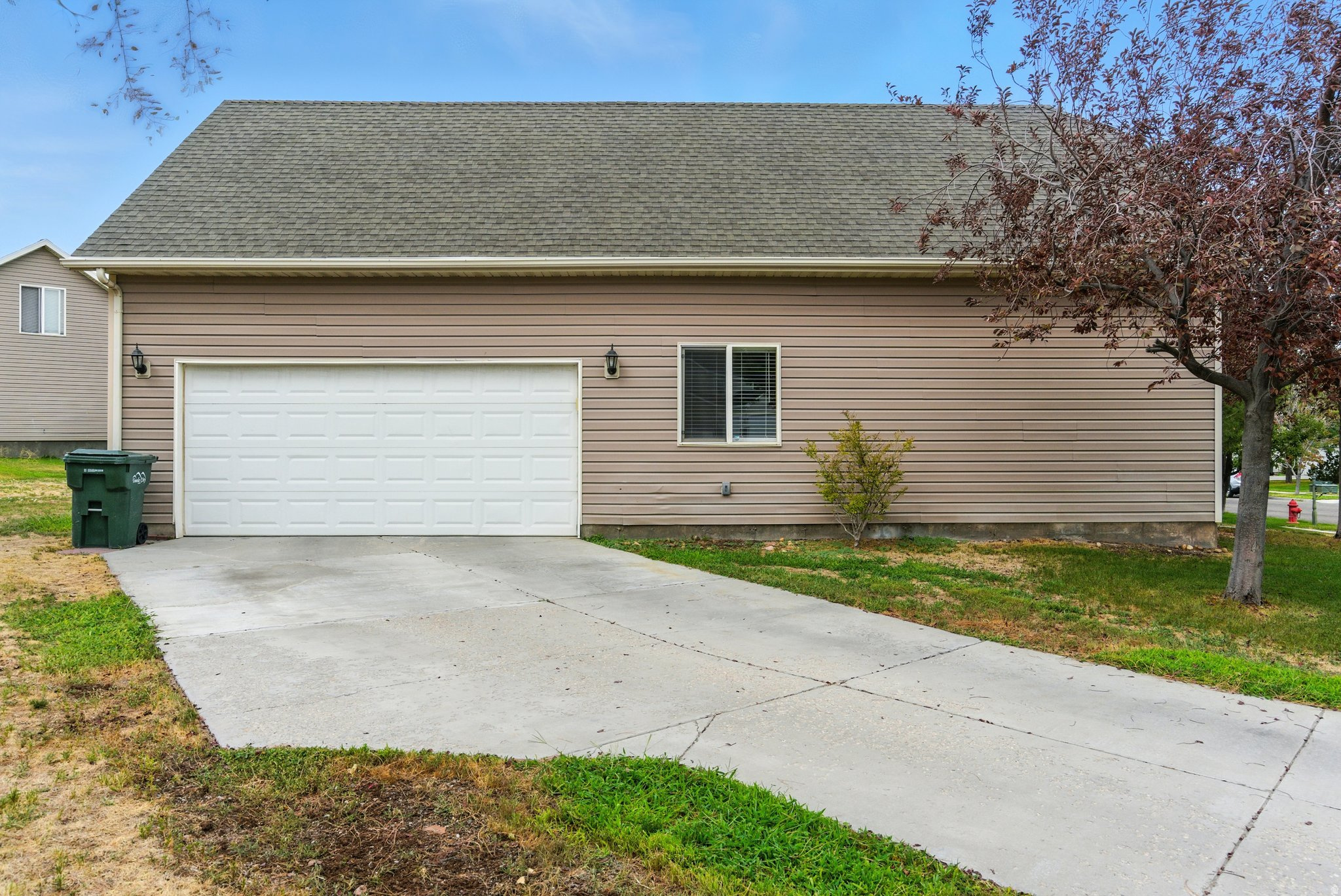 OVERLAKE ESTATES - Residential