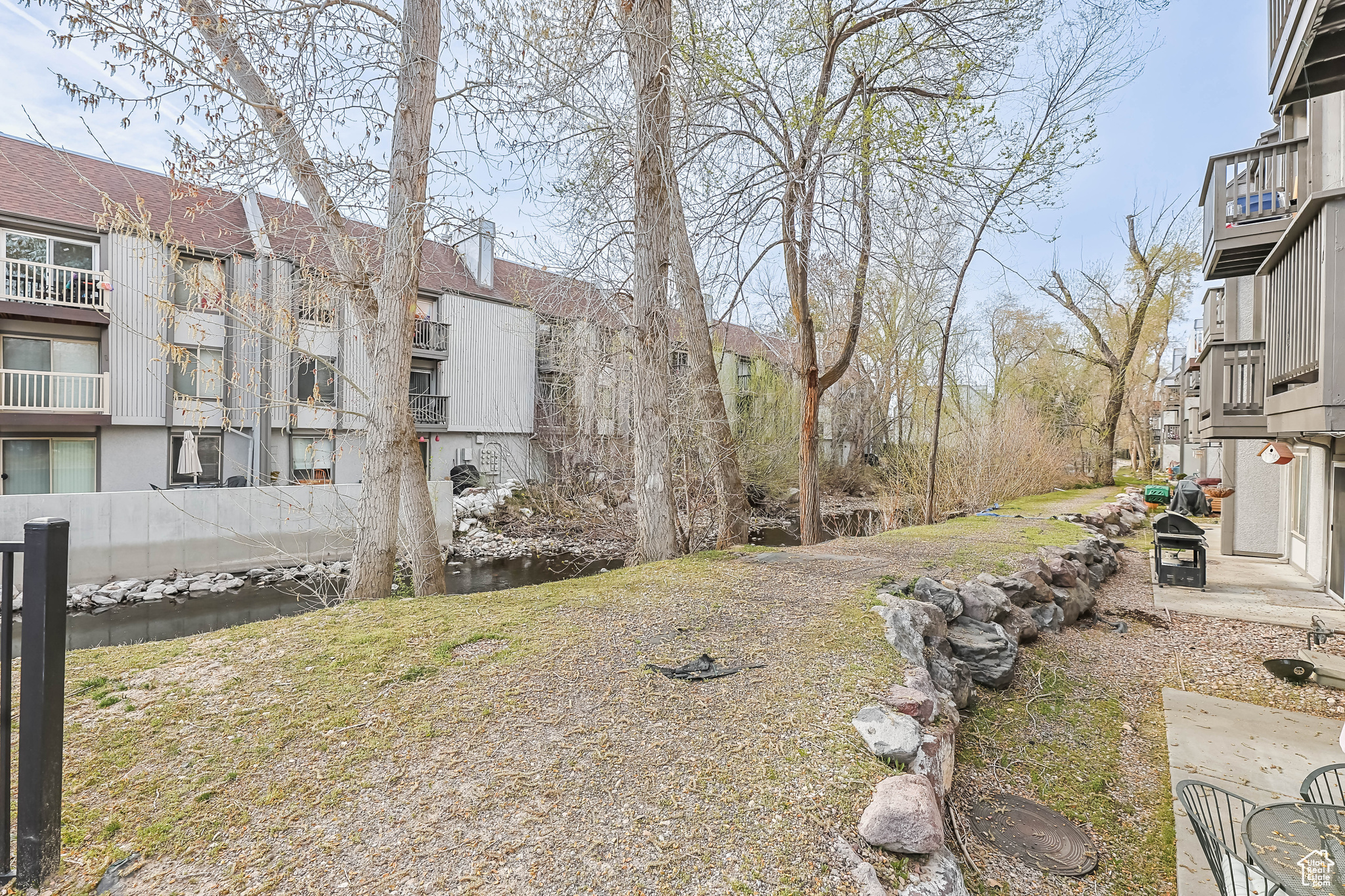 WILLOWBROOK - Residential