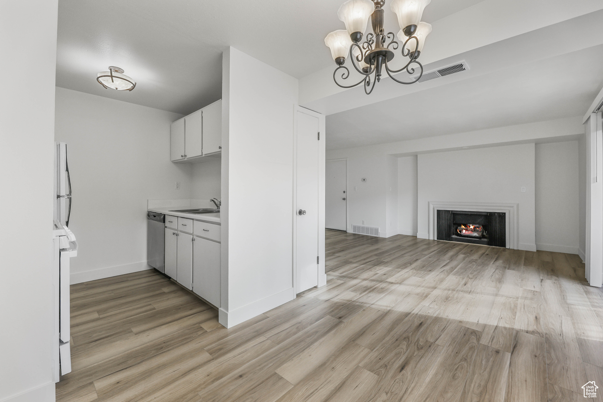 WILLOWBROOK - Residential