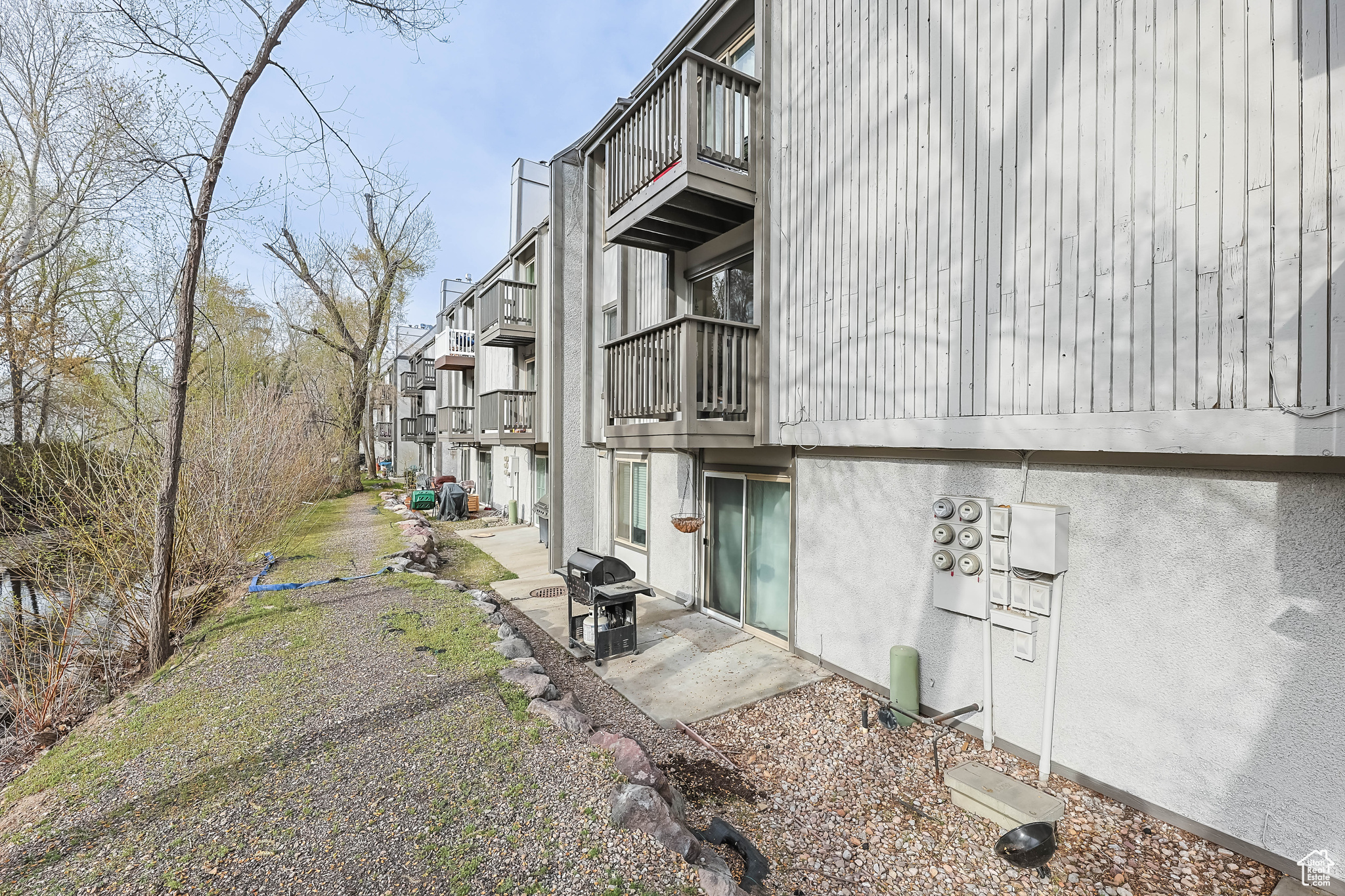 WILLOWBROOK - Residential