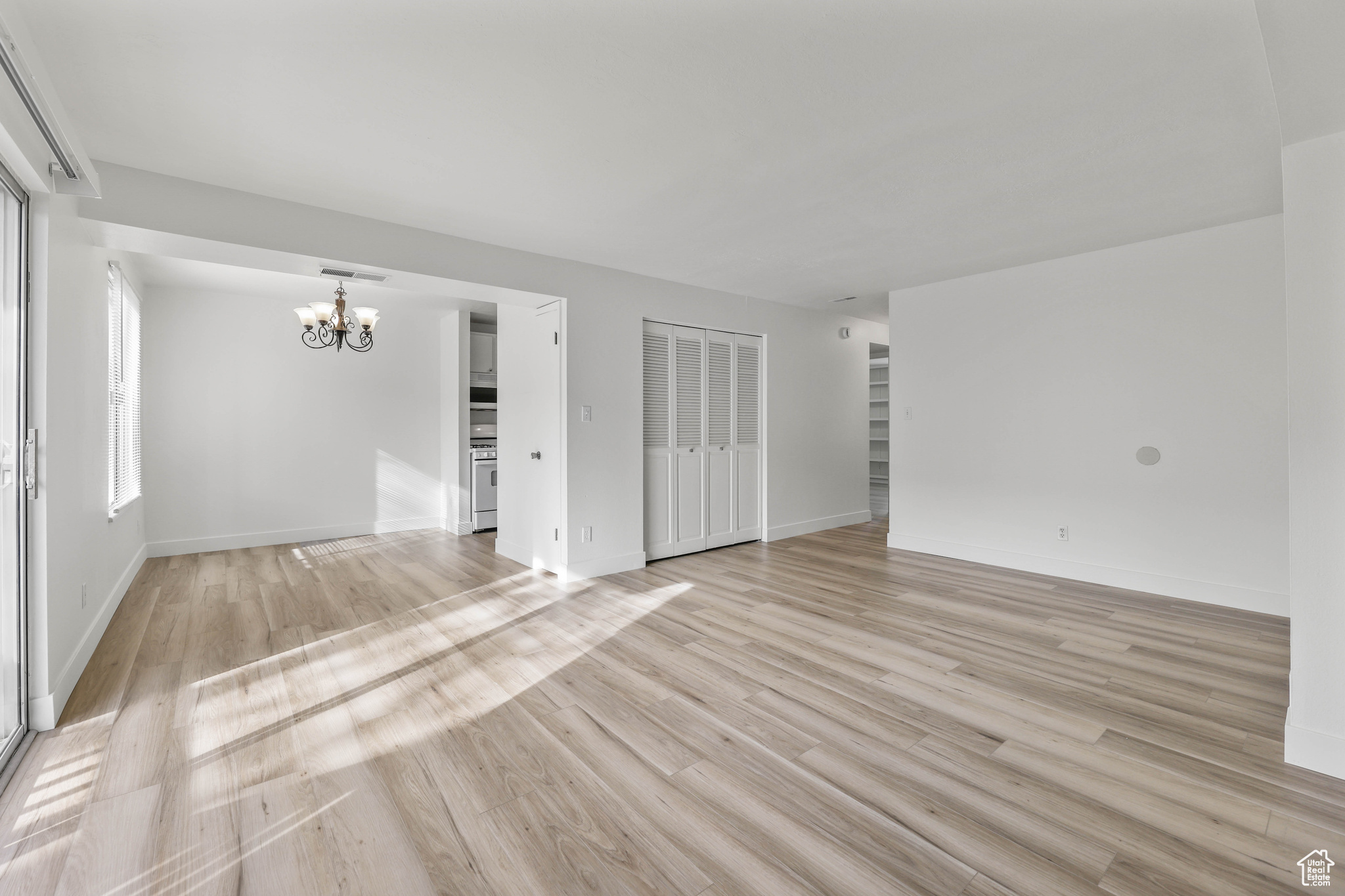 WILLOWBROOK - Residential