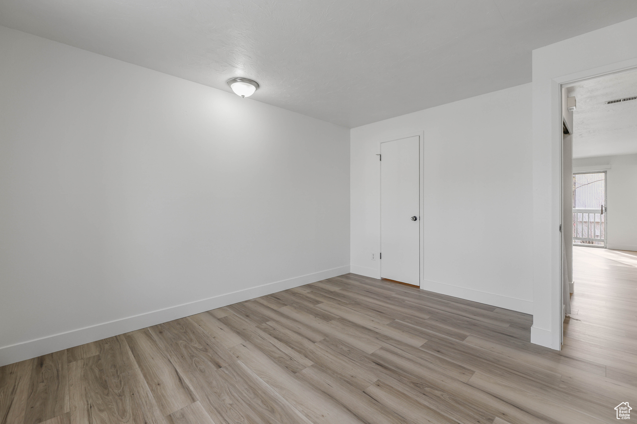 WILLOWBROOK - Residential