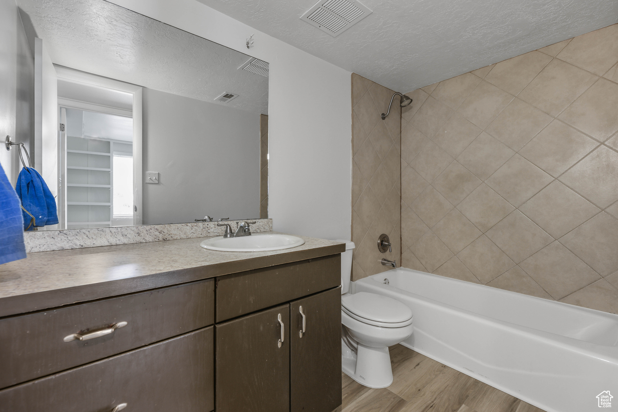 WILLOWBROOK - Residential