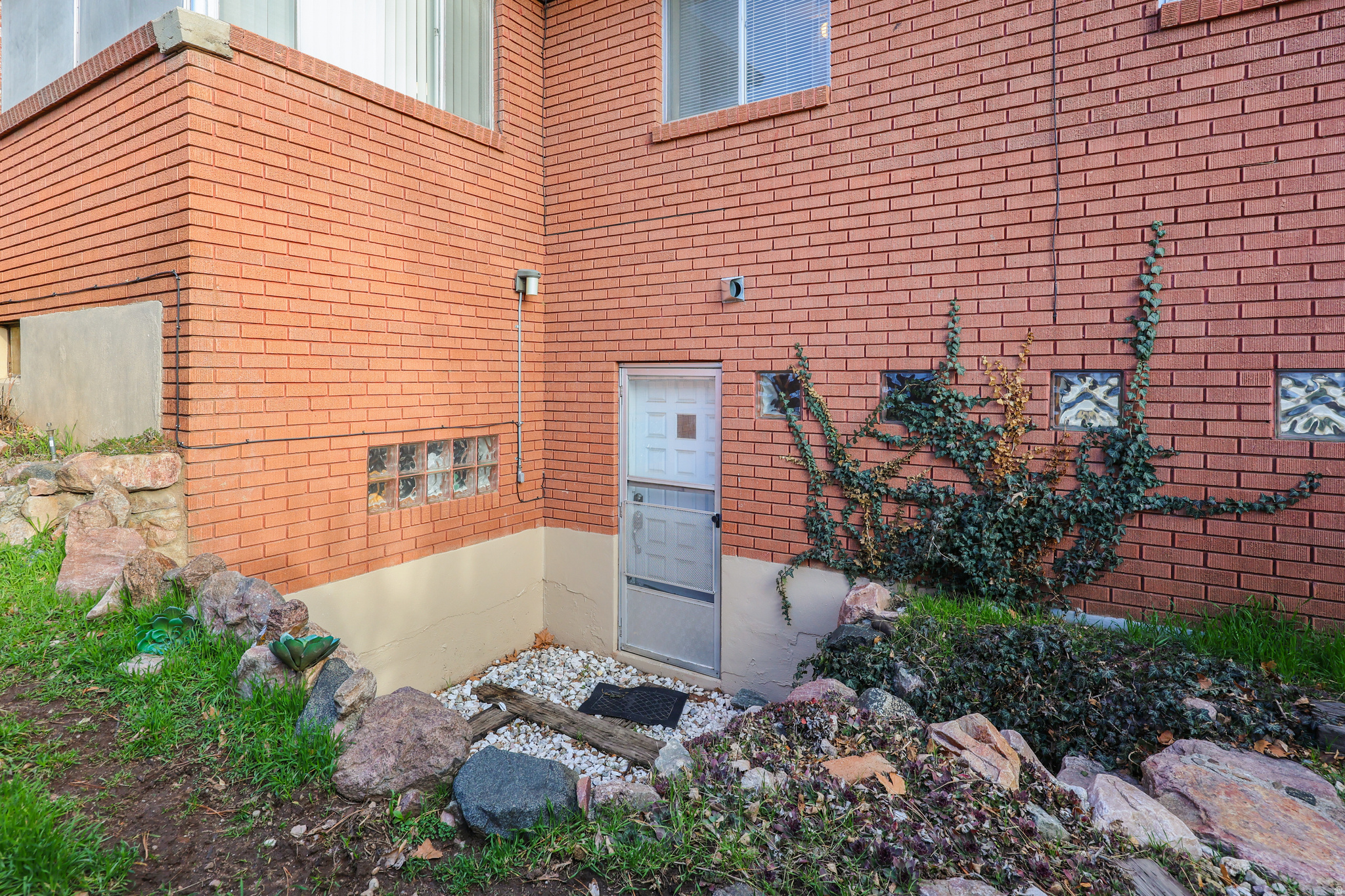 ROLLING HILLS ADDITION - Residential