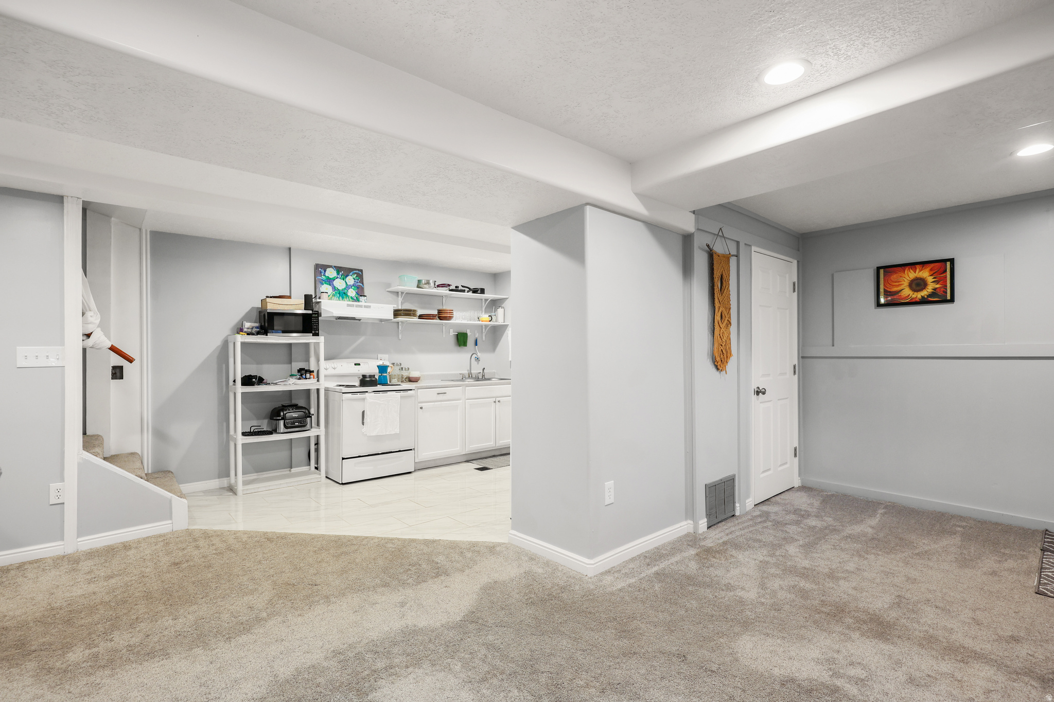 ROLLING HILLS ADDITION - Residential