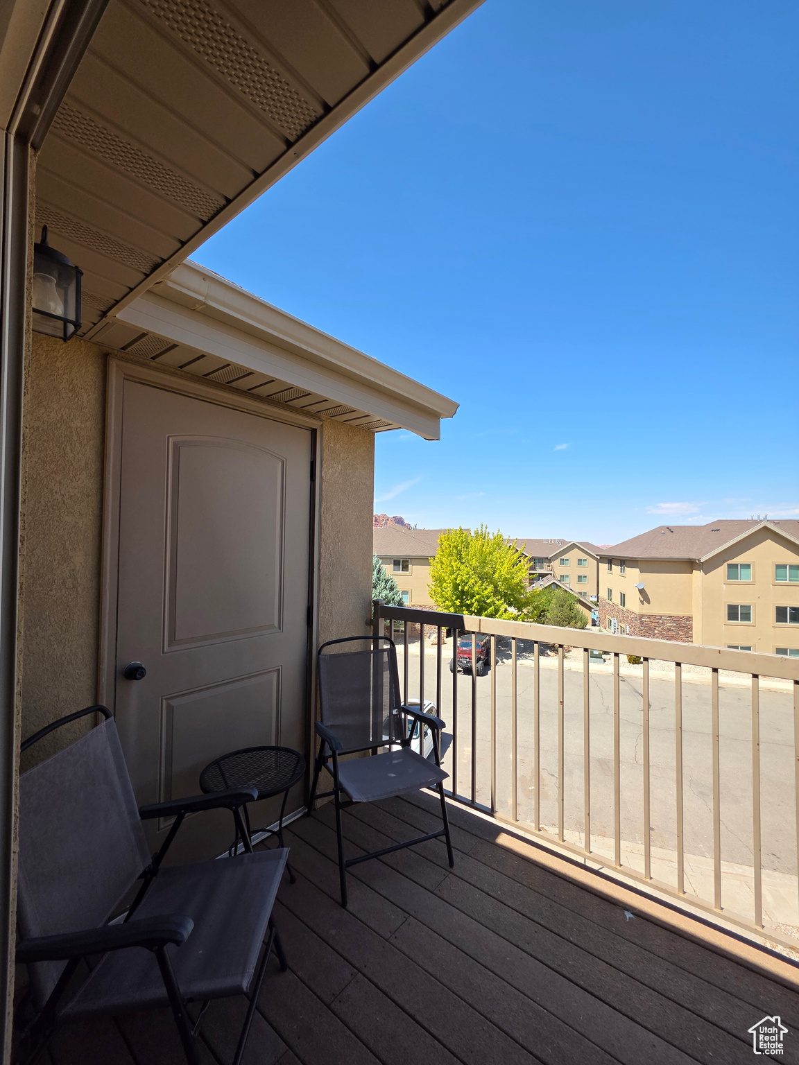 REDCLIFF CONDOS - Residential