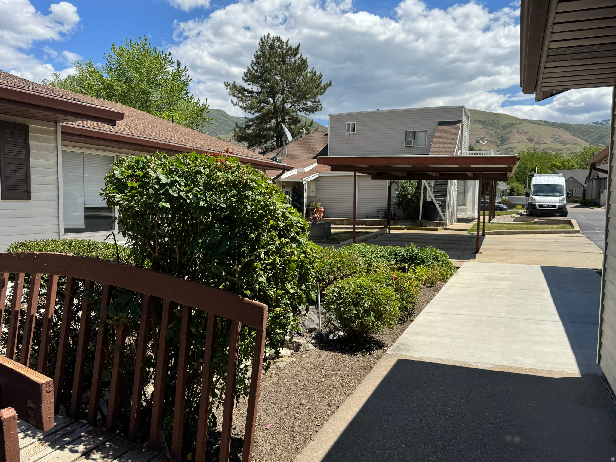 HOMESTEAD CONDOMINIU - Residential