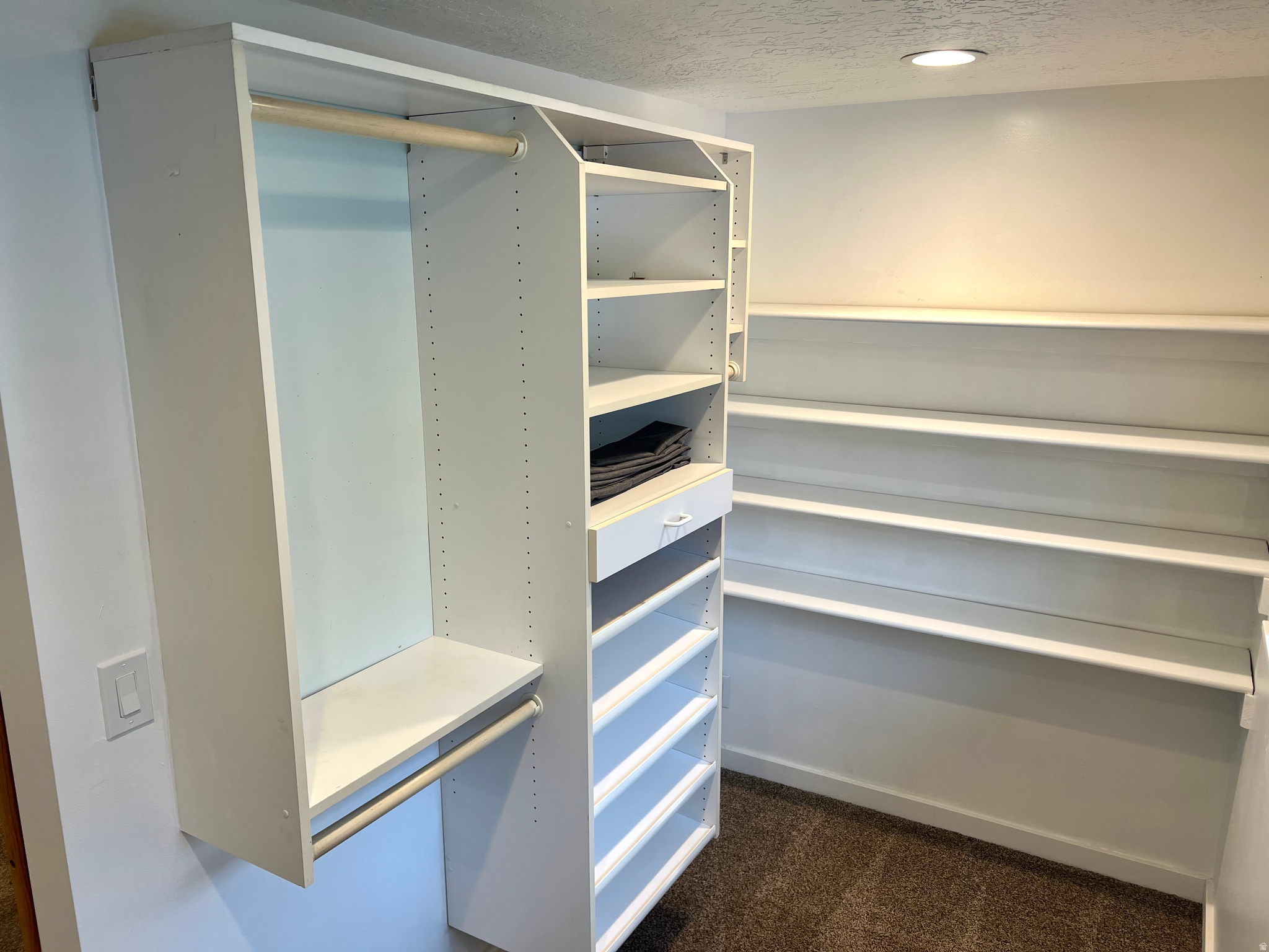 RIVIERA HEIGHTS - Residential