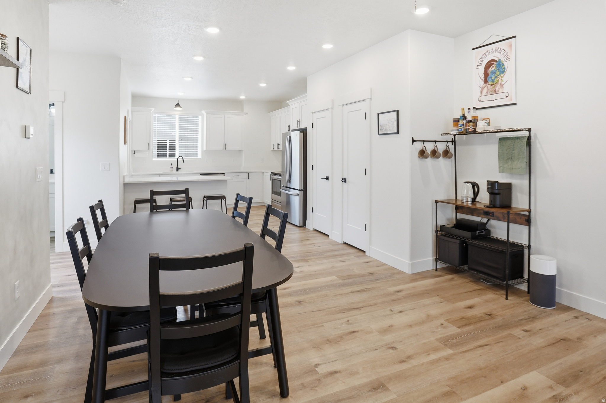 THE OVERLOOK AT 16TH TOWNHOMES - Residential