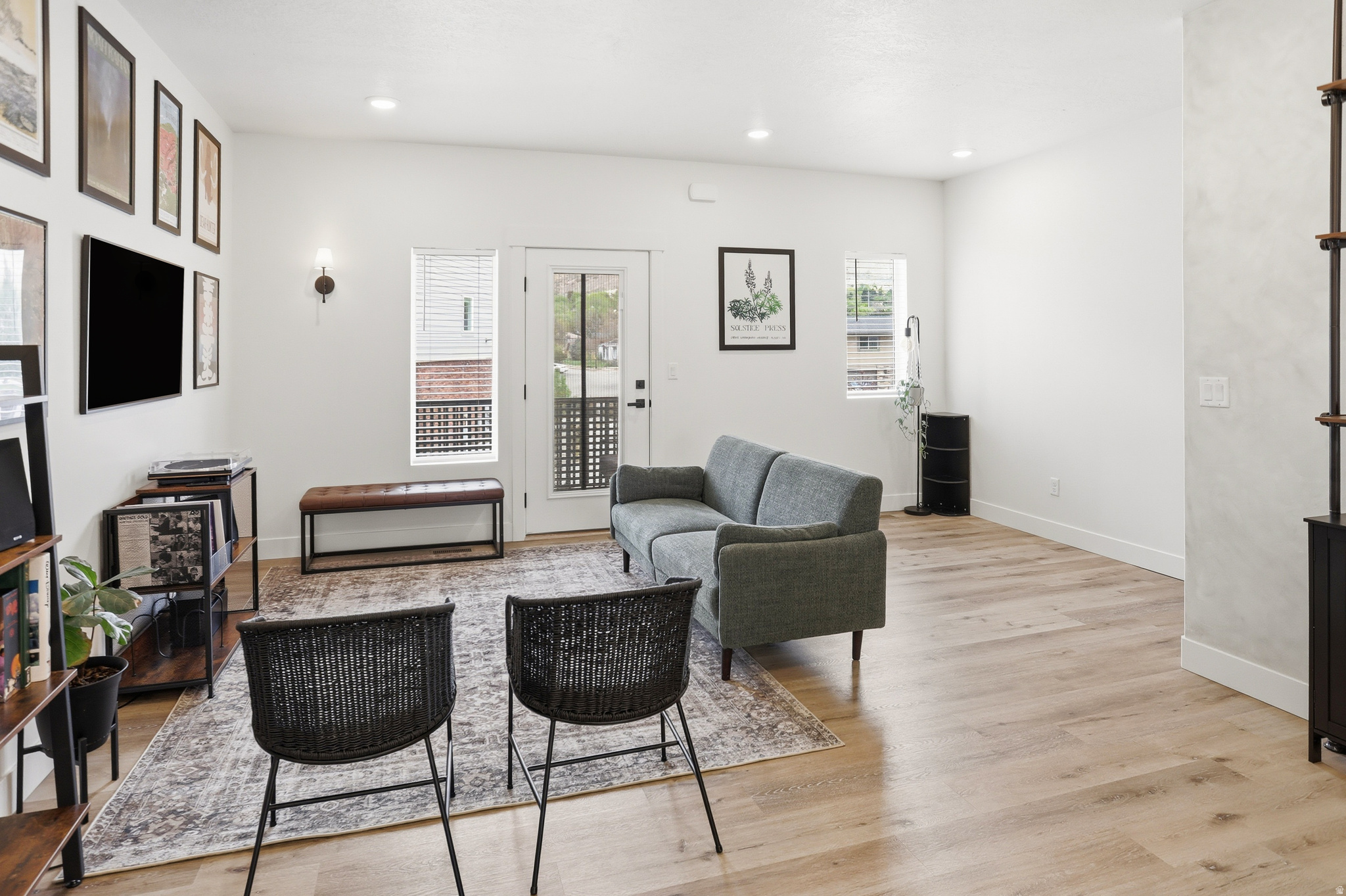 THE OVERLOOK AT 16TH TOWNHOMES - Residential