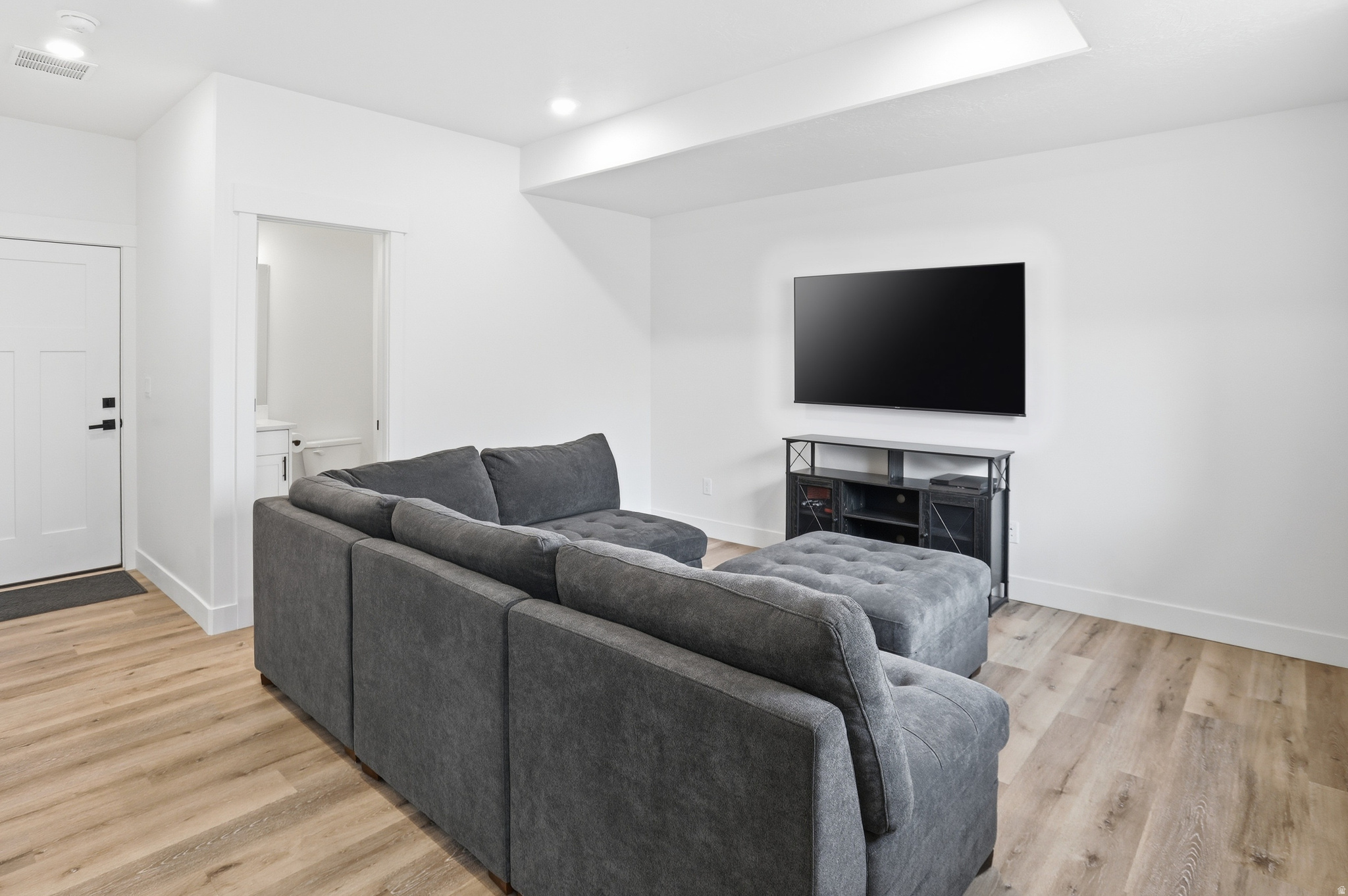 THE OVERLOOK AT 16TH TOWNHOMES - Residential