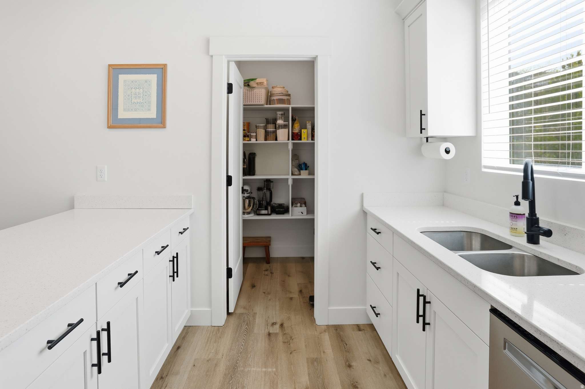 THE OVERLOOK AT 16TH TOWNHOMES - Residential