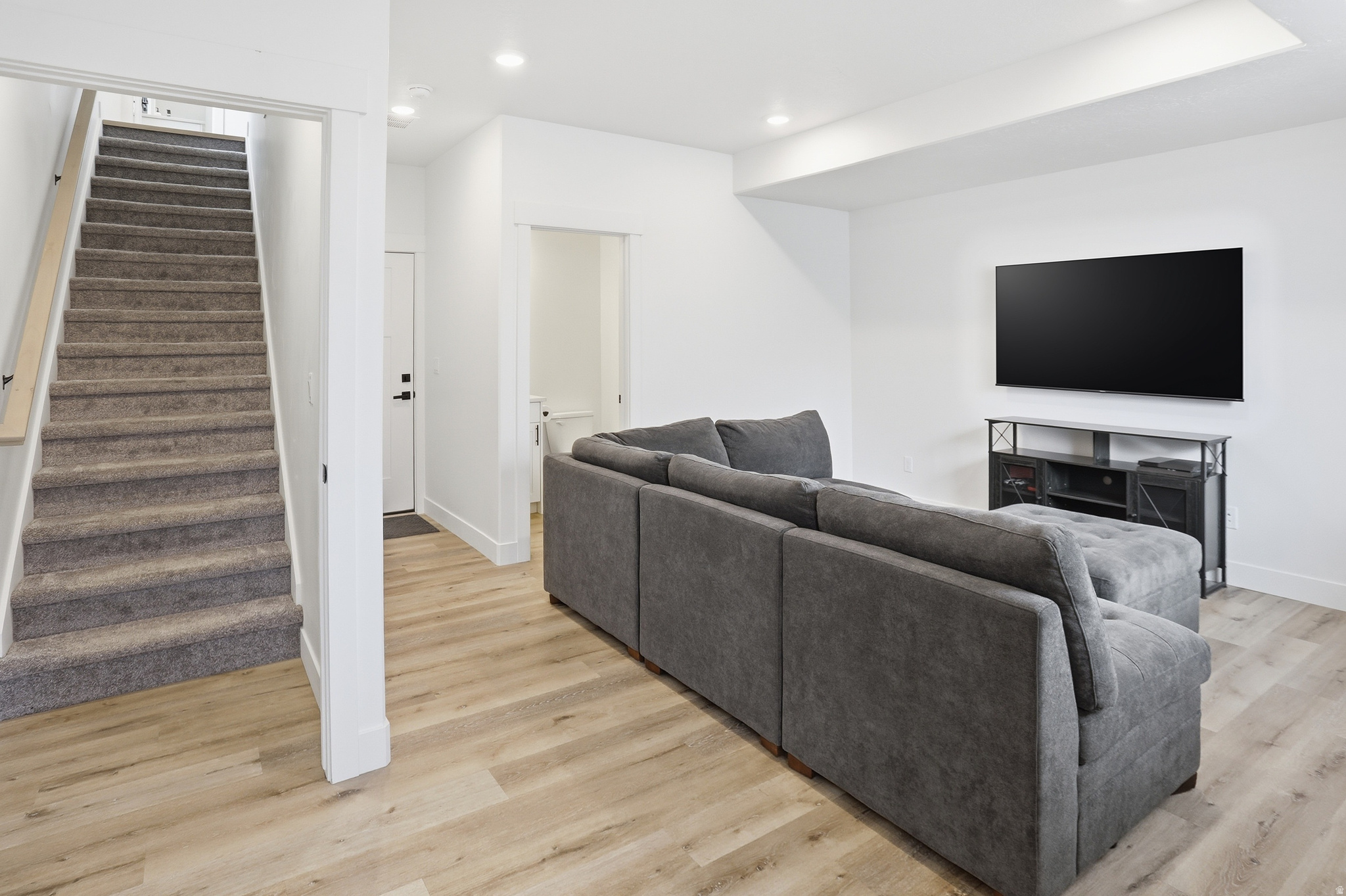 THE OVERLOOK AT 16TH TOWNHOMES - Residential