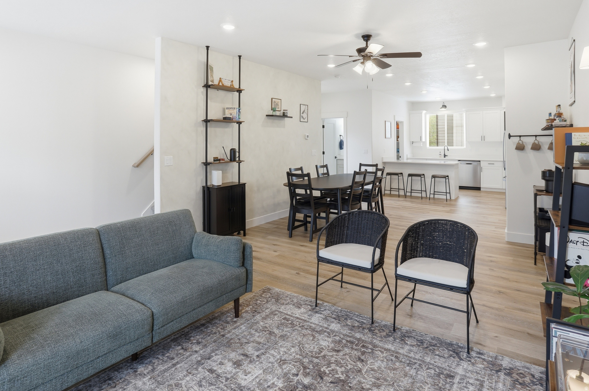 THE OVERLOOK AT 16TH TOWNHOMES - Residential