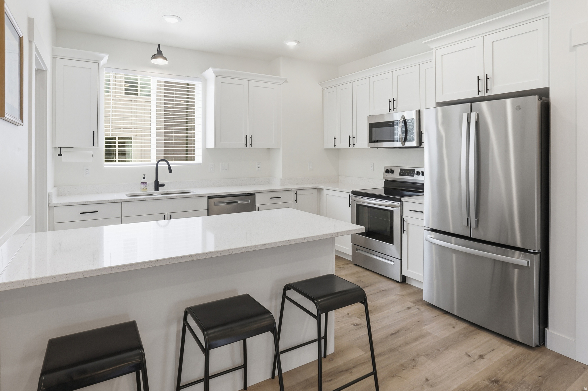 THE OVERLOOK AT 16TH TOWNHOMES - Residential