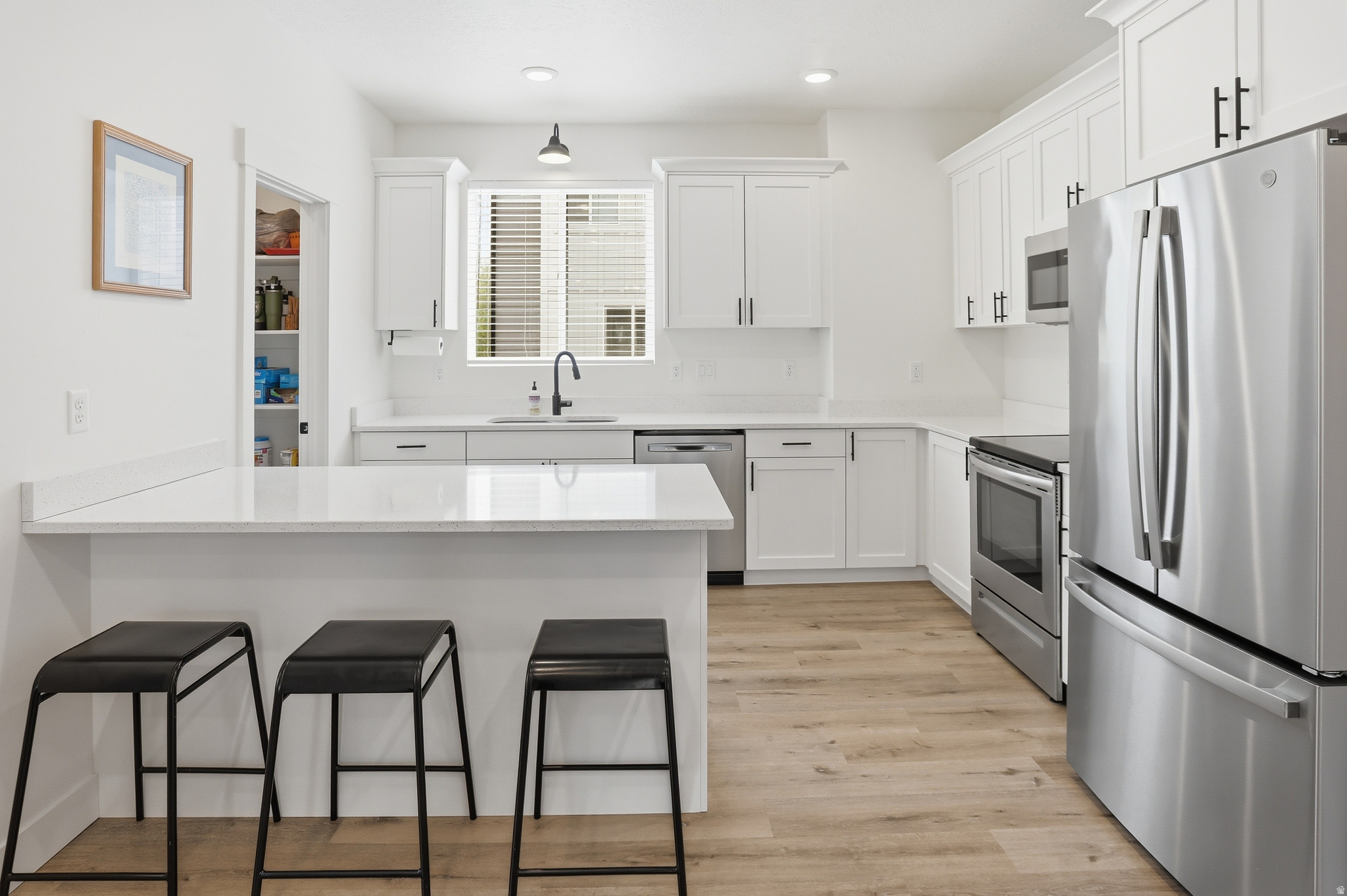 THE OVERLOOK AT 16TH TOWNHOMES - Residential