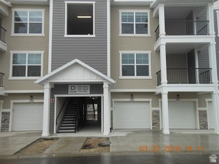 Nice 3 bedroom 2 bathroom top floor condo, brand new unit.  1 car garage, central a/c, stainless steel appliances, 9 foot ceilings, balcony, washer and dryer hookups.   Amenities include clubhouse, pool.  No pets No smoking  Available now to move in  $1650 Rent $800 Deposit  1152 North West Rim Drive FF304 Lehi  Gardner Point Condos