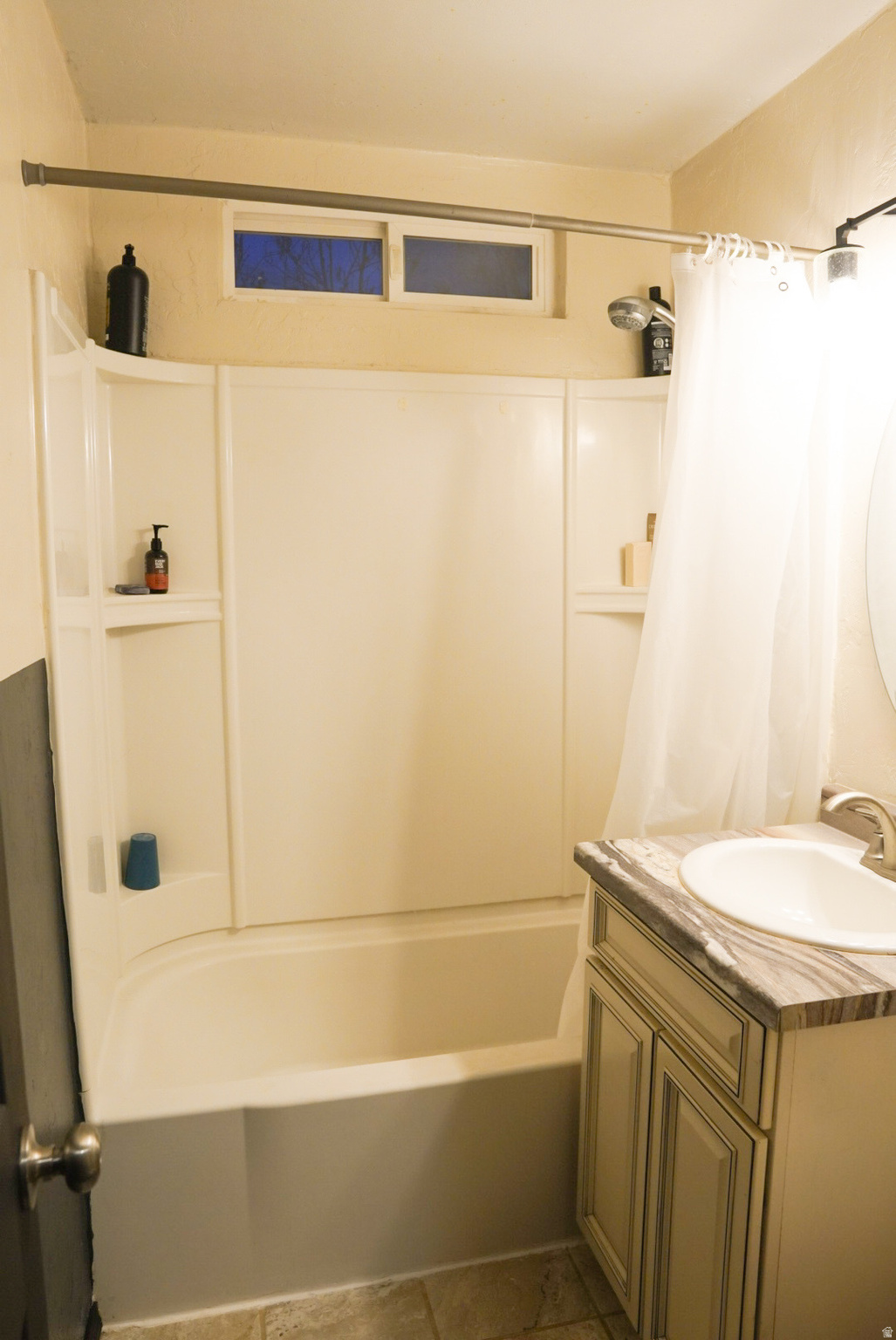 LOVERS DELIGHT - Residential