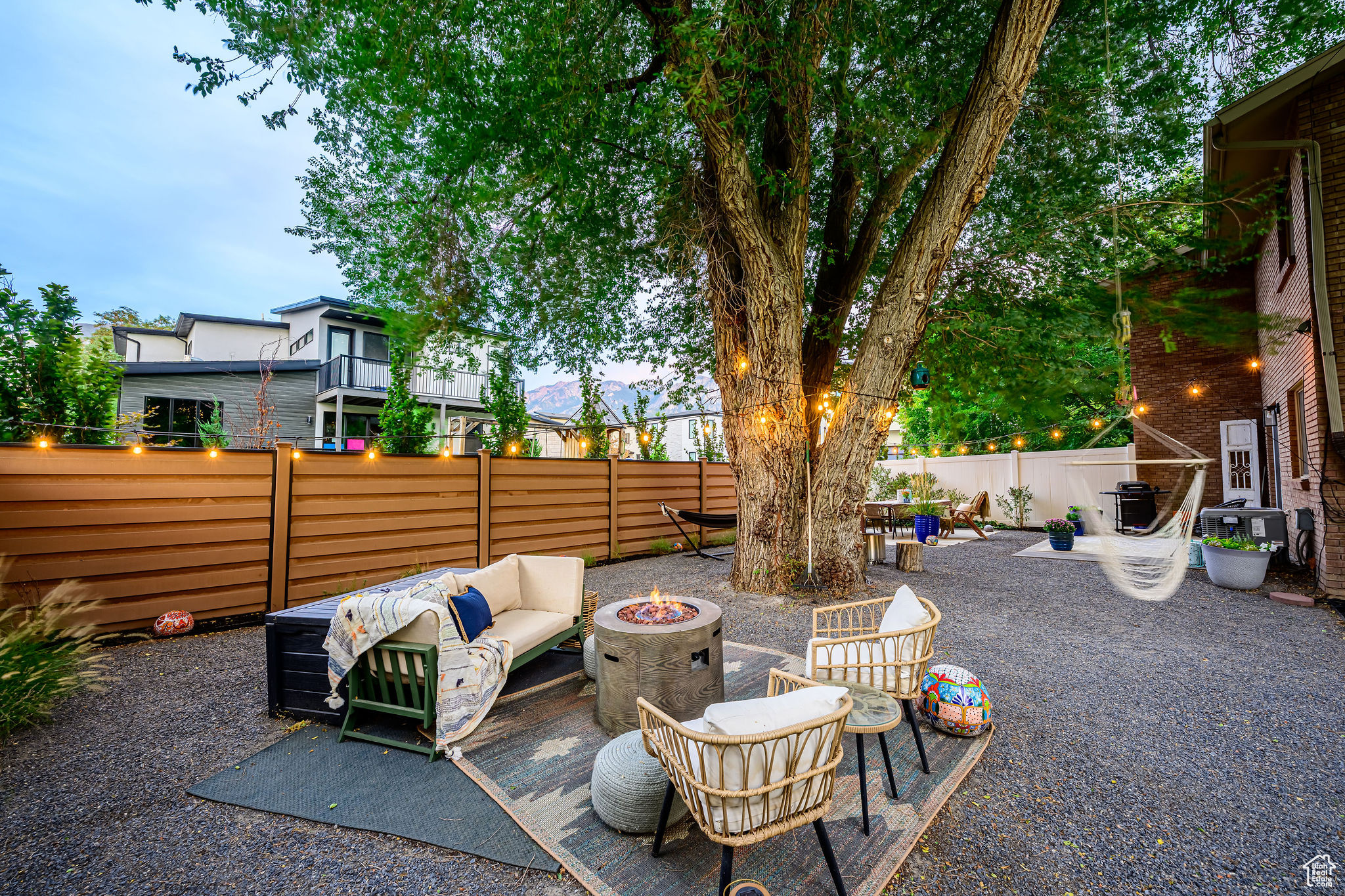 ALVERA CONDM - Residential