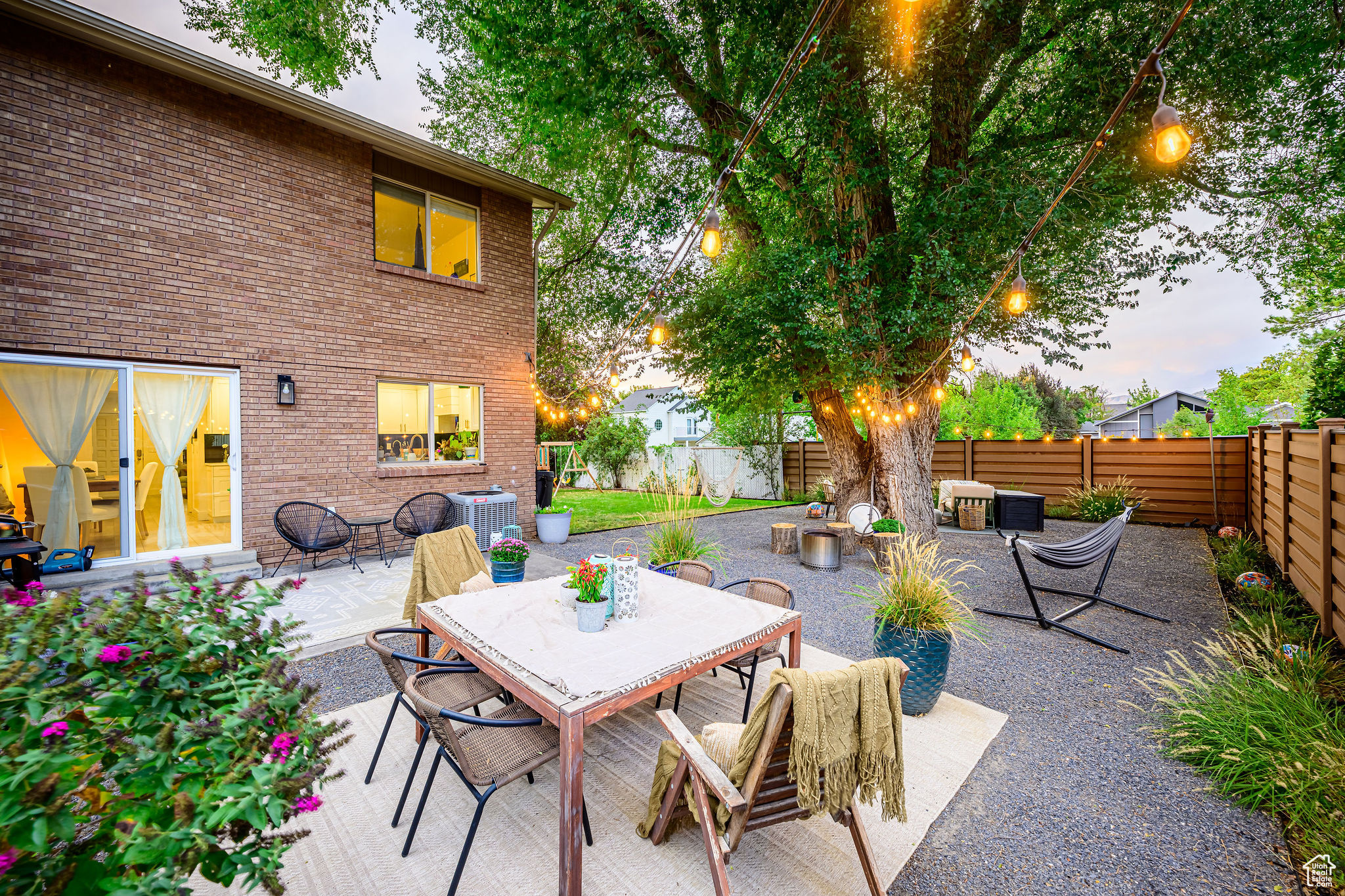ALVERA CONDM - Residential
