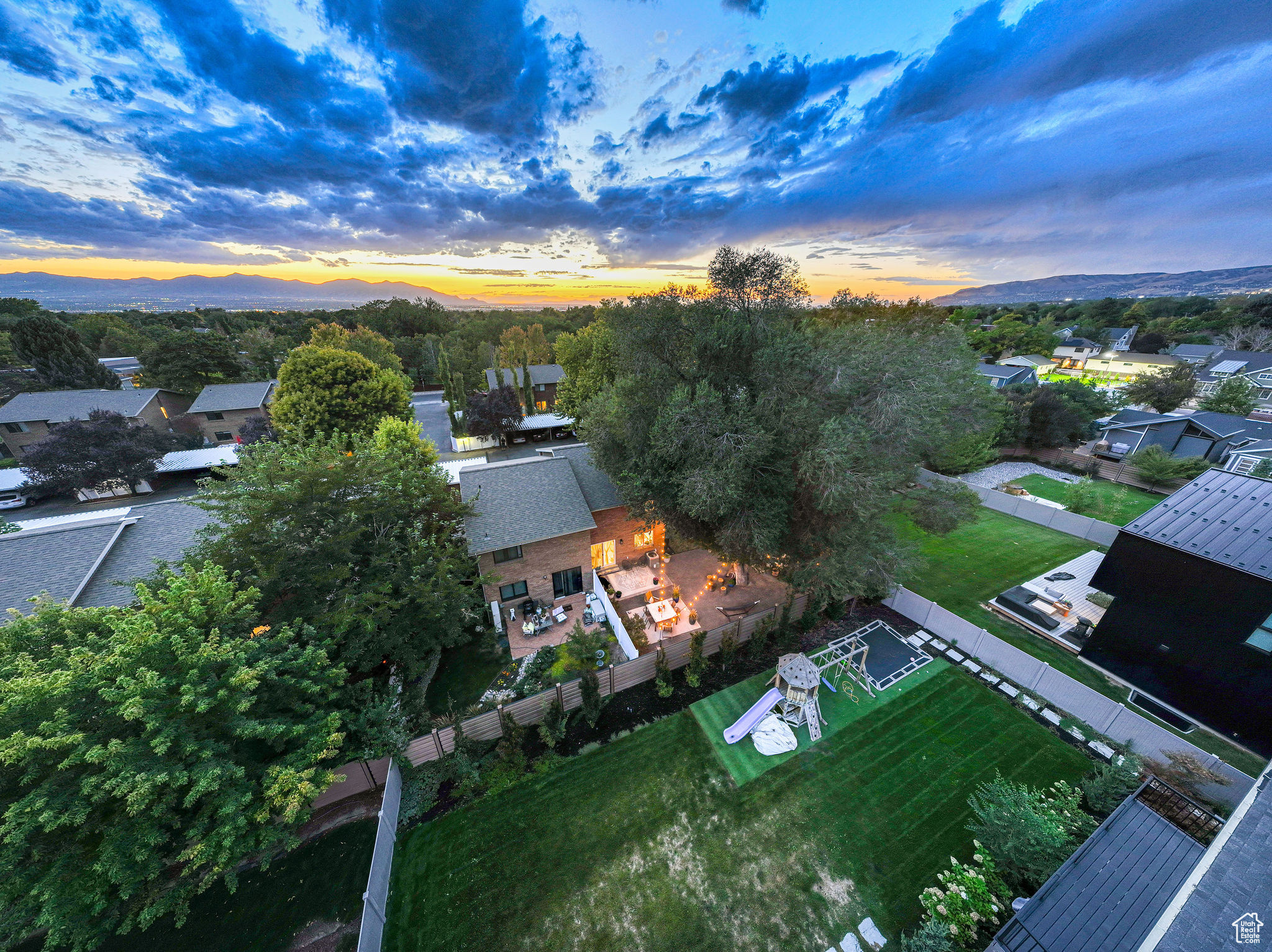 ALVERA CONDM - Residential